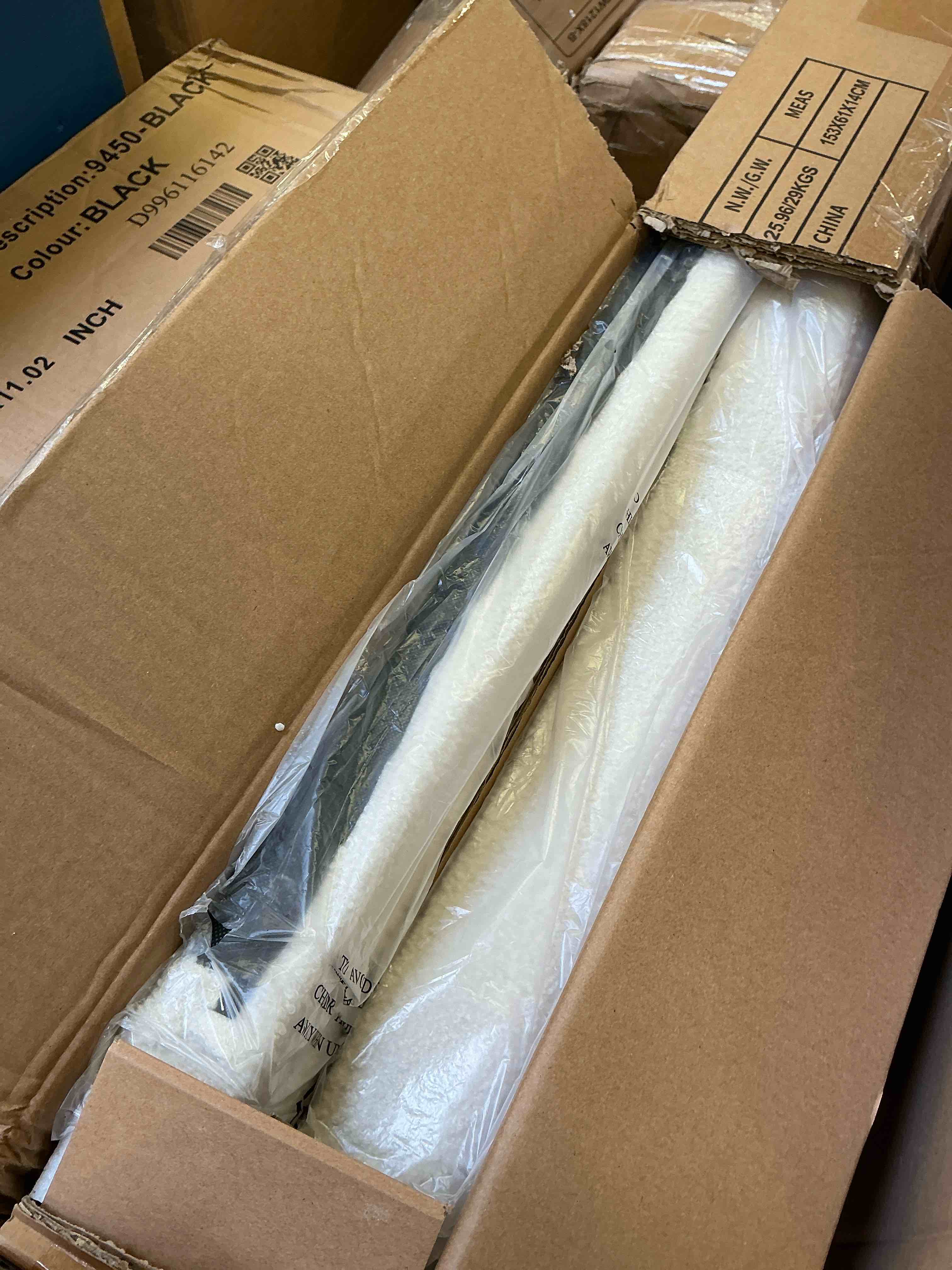 https://s3.amazonaws.com/lotting-images-prod/bidfta/BRN4119176_1781630296303.jpeg