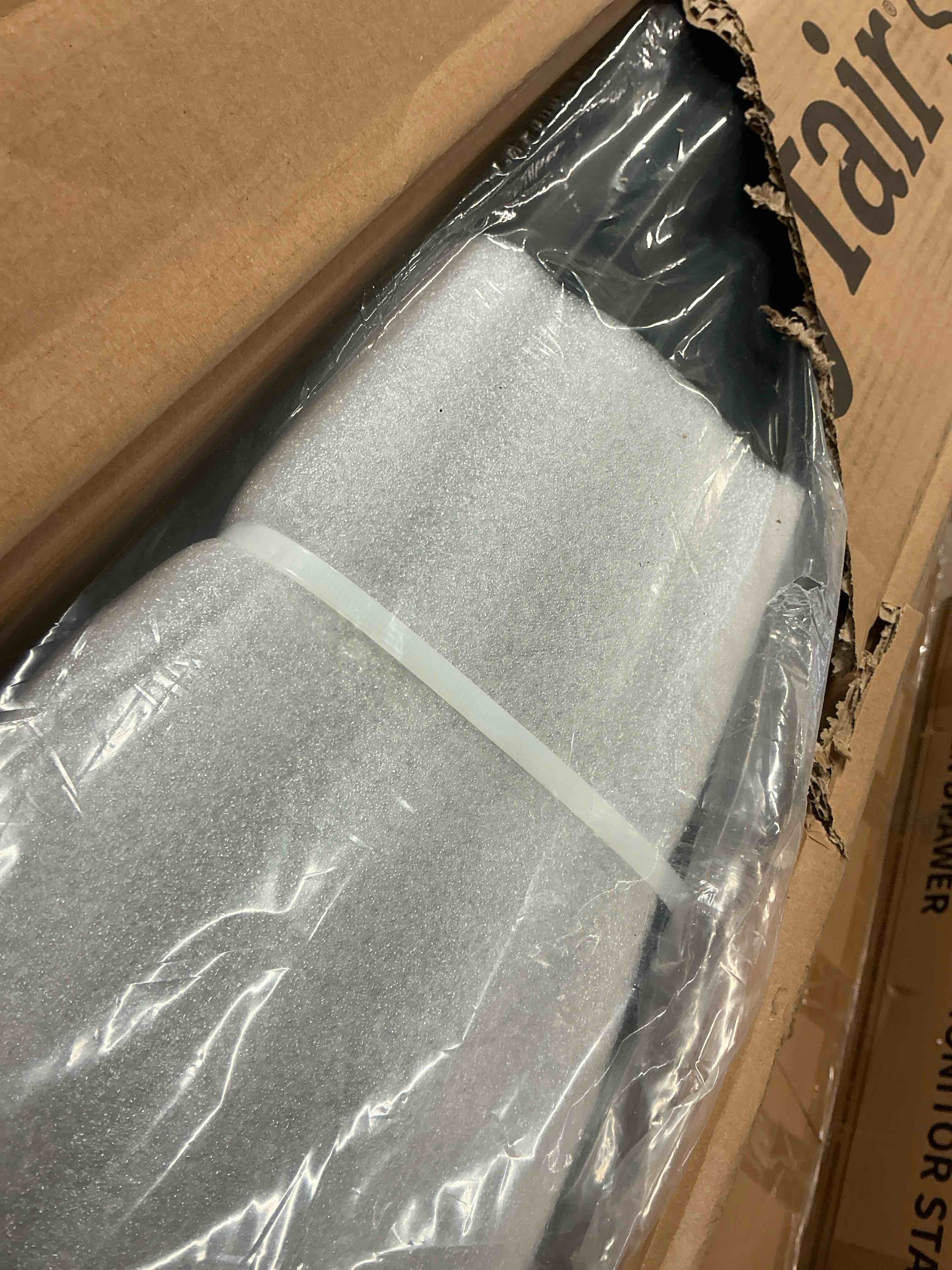 Condition photo showing Good Condition for zinus michelle compack 9-leg support bed frame, for box spring and mattress set, king, black (az-sbf-07q)