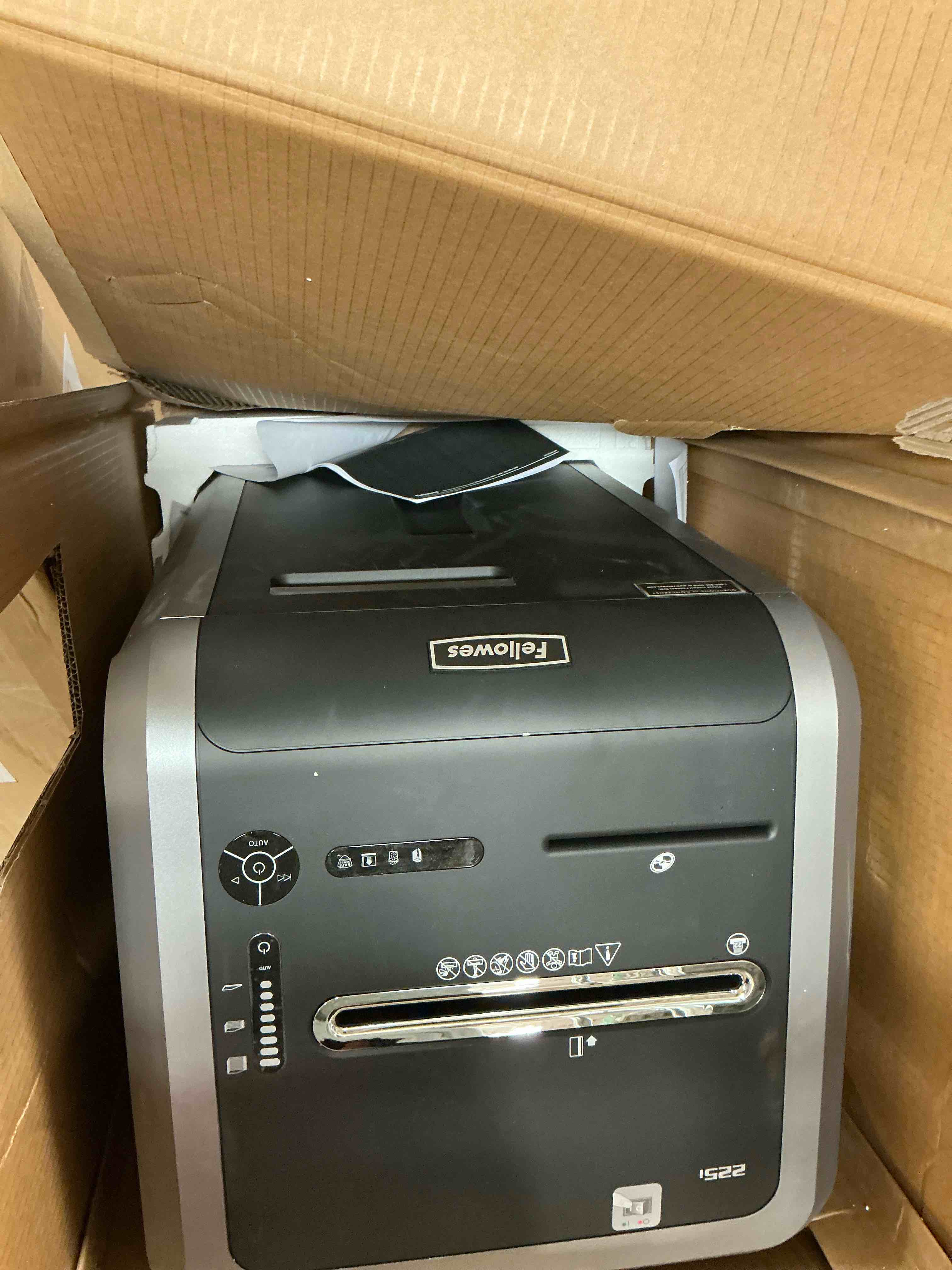 Condition photo showing As Is for fellowes powershred 225i 100% jam proof 20-sheet strip-cut shredder (3322001)