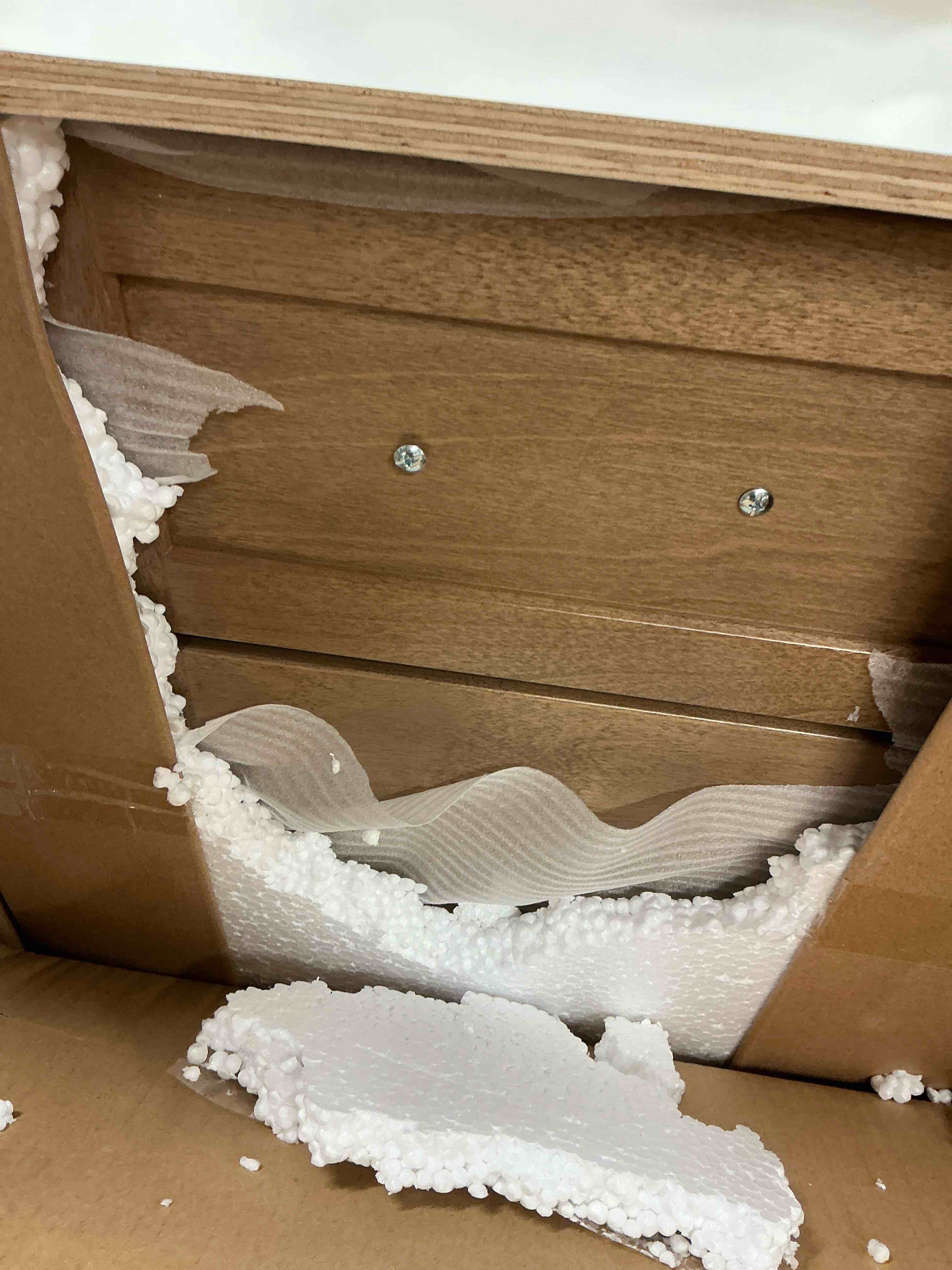 Condition photo showing Good Condition for disar 15'' drawer bathroom vanity base, shaker style, solid wood frame, dovetail drawers, full extension soft-close, plywood construction, fully assembled, modular vanity cabinet (natural oak)