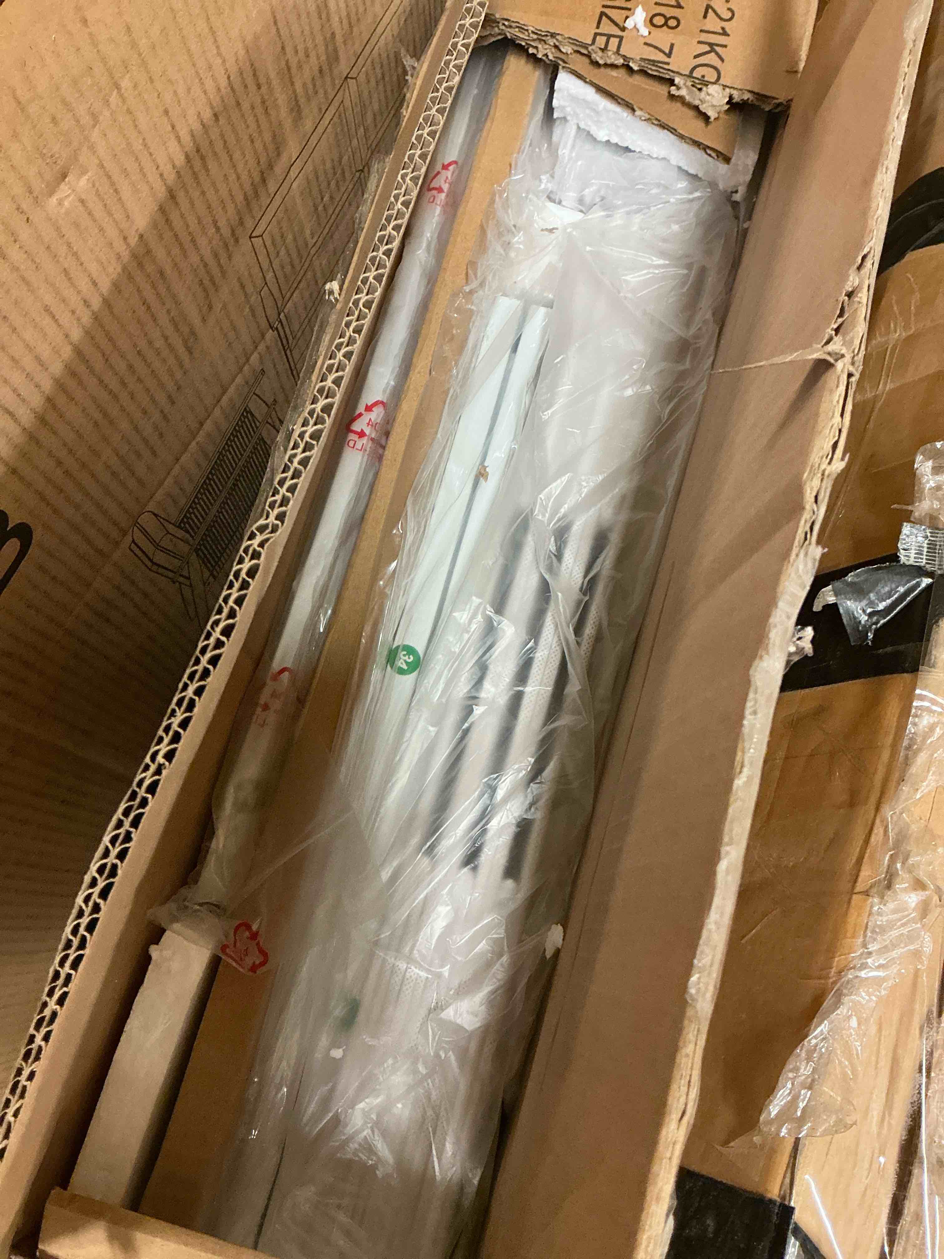 https://s3.amazonaws.com/lotting-images-prod/bidfta/BRN4119570_1782828144681.jpeg
