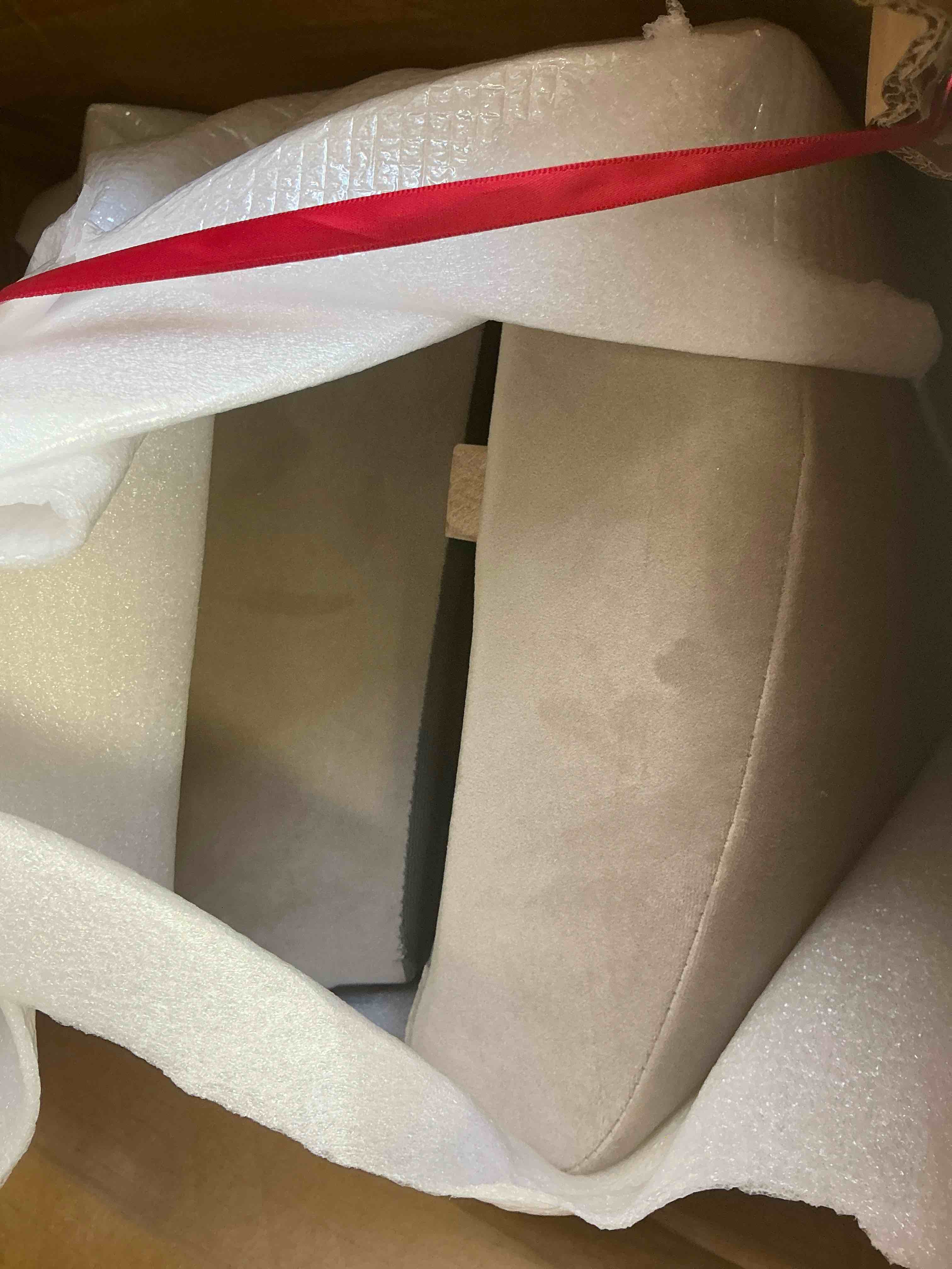 Condition photo showing Good Condition for poly & bark genoa king size bed (incomplete) (box #1 only) 