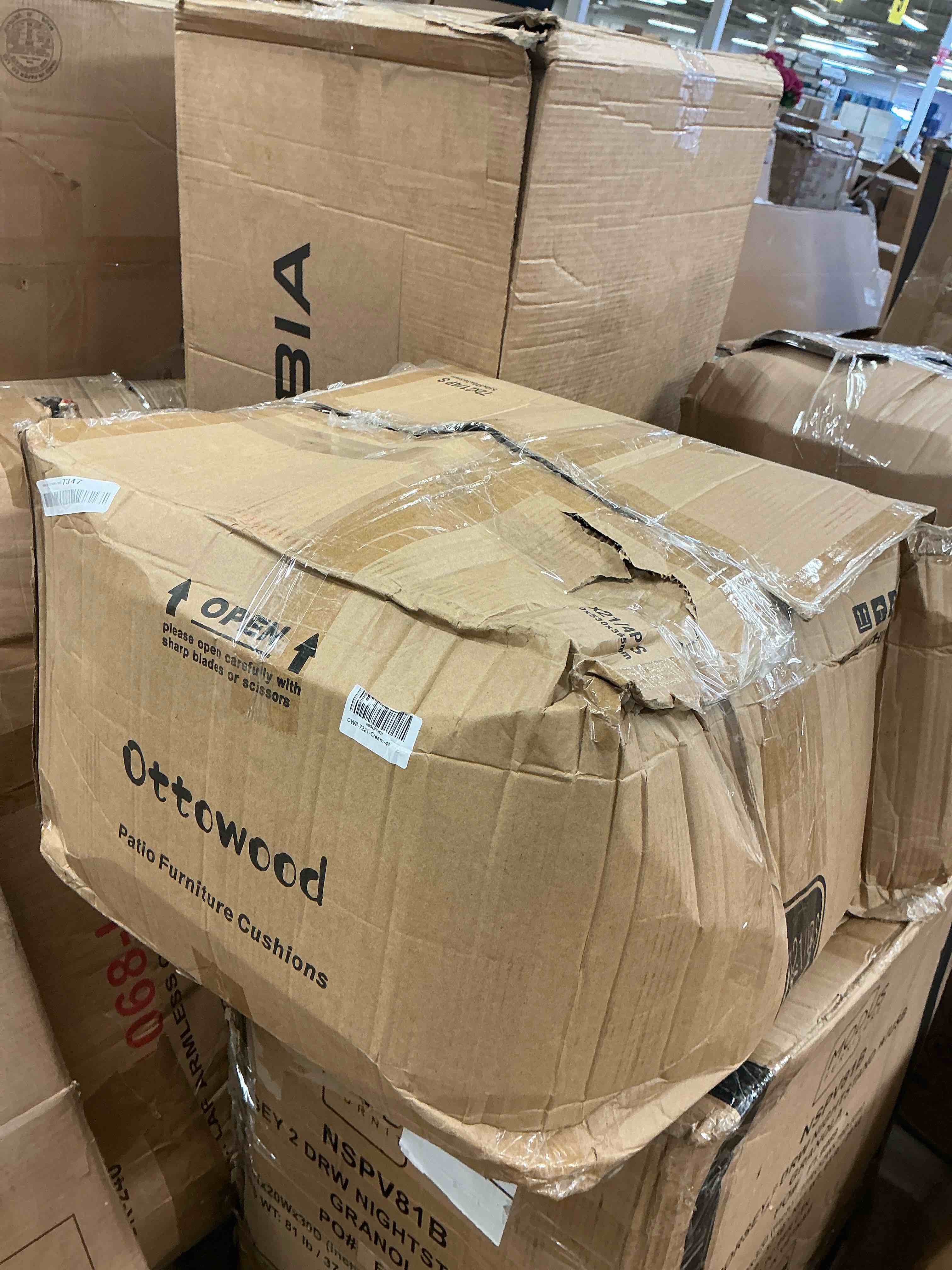 https://s3.amazonaws.com/lotting-images-prod/bidfta/BRN4119840_1783453621915.jpeg