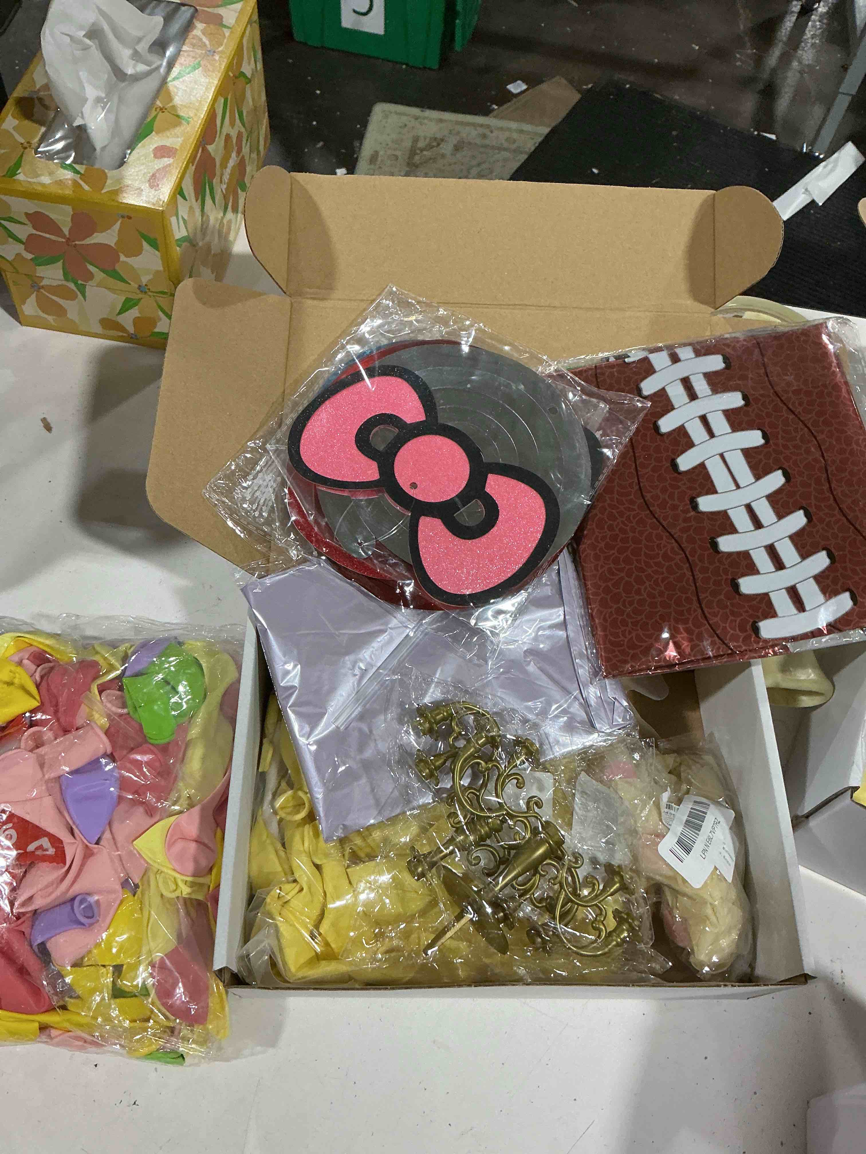 Condition photo showing Good Condition for assorted of articles for decoration of different theme parties (it can include a variety of styles, colors, colors and themes'