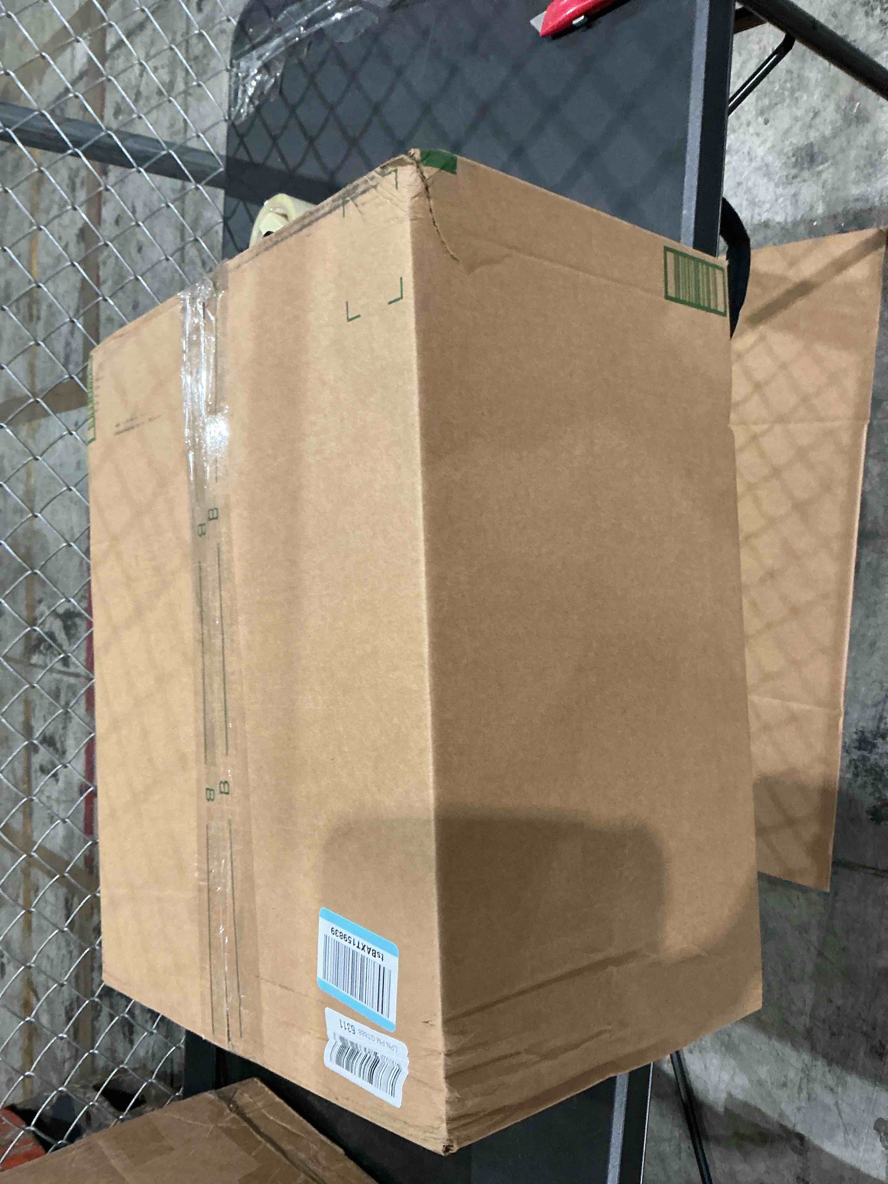 Condition photo showing Good Condition for large 6-gallon galvanized tin beverage tub, 20x14x10 inches (pack of 2)