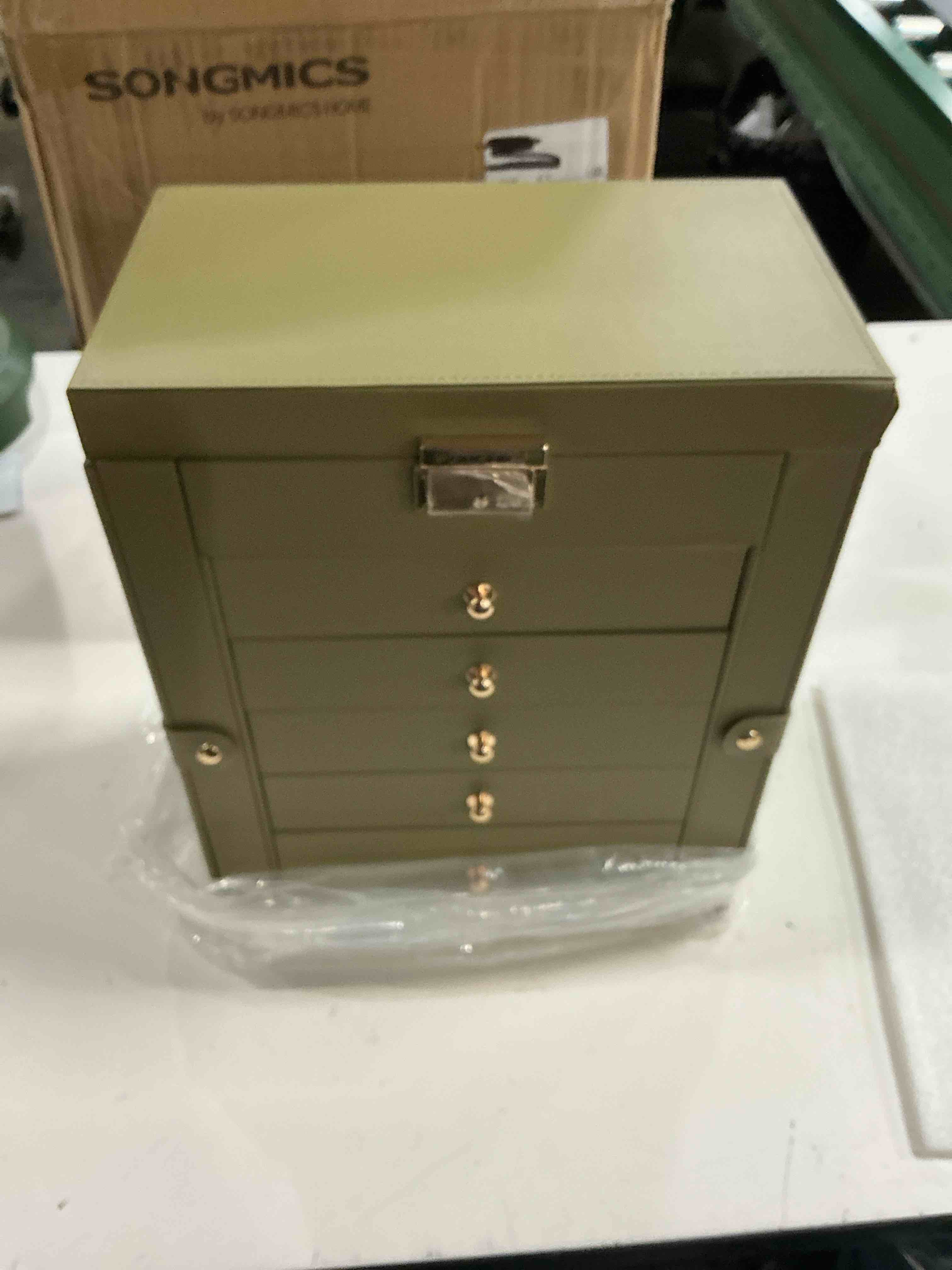 Condition photo showing New/Like New for songmics 6-layer jewelry box organizer with 5 drawers, jewelry storage case with lock and mirror, la