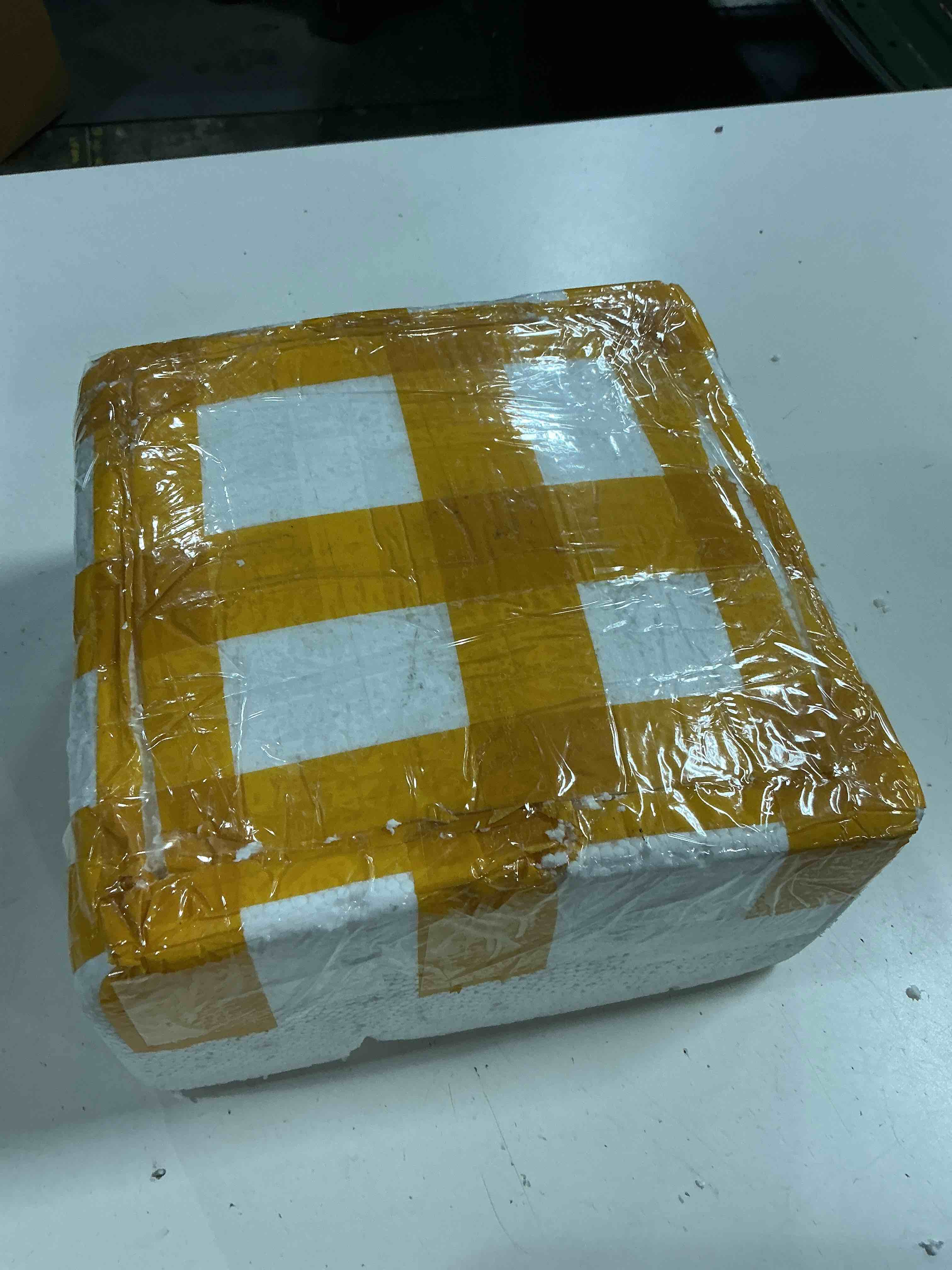 https://s3.amazonaws.com/lotting-images-prod/bidfta/BRN4849874_1777571453687.jpeg
