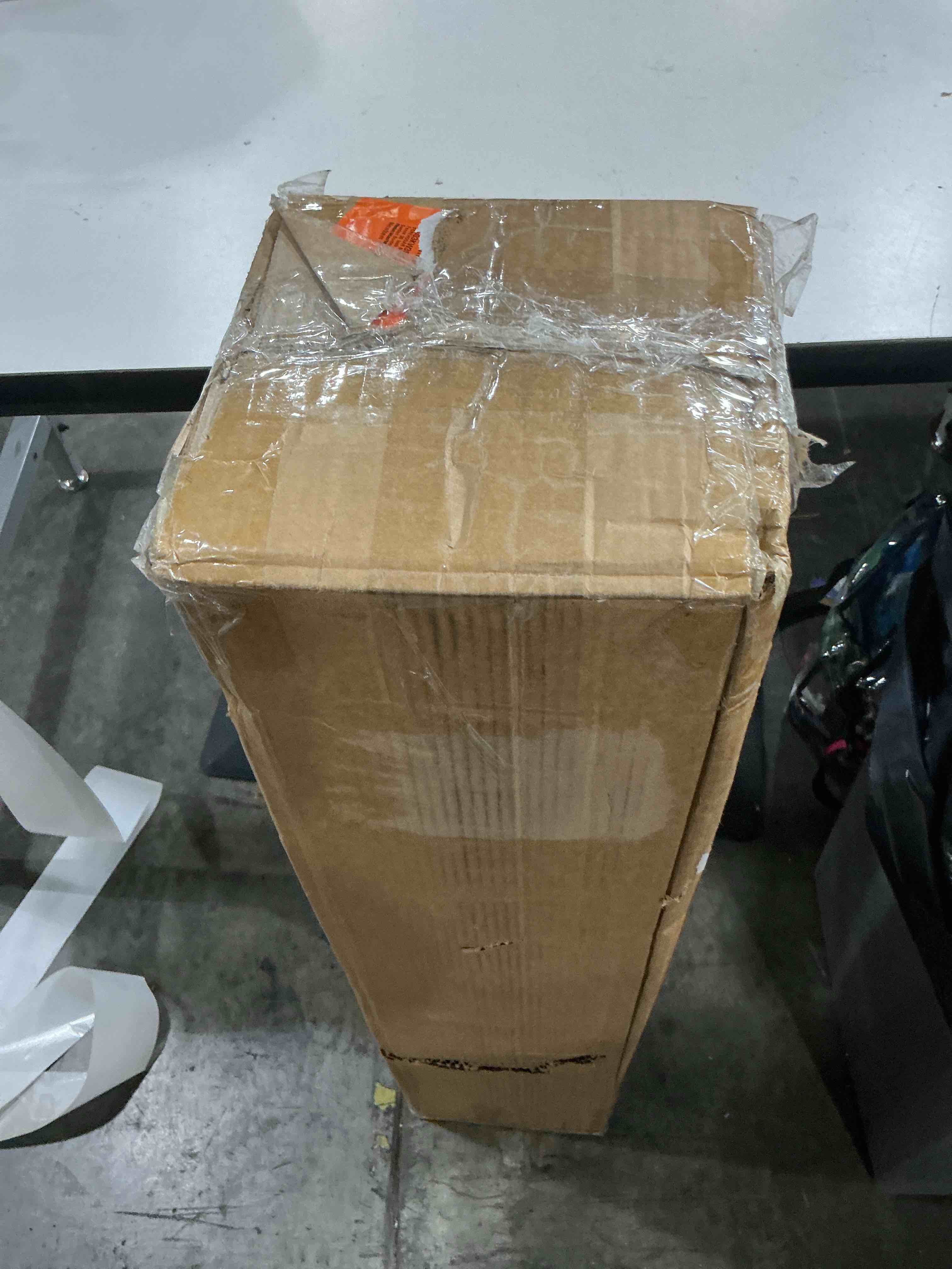 https://s3.amazonaws.com/lotting-images-prod/bidfta/BRN4849891_1777576028497.jpeg