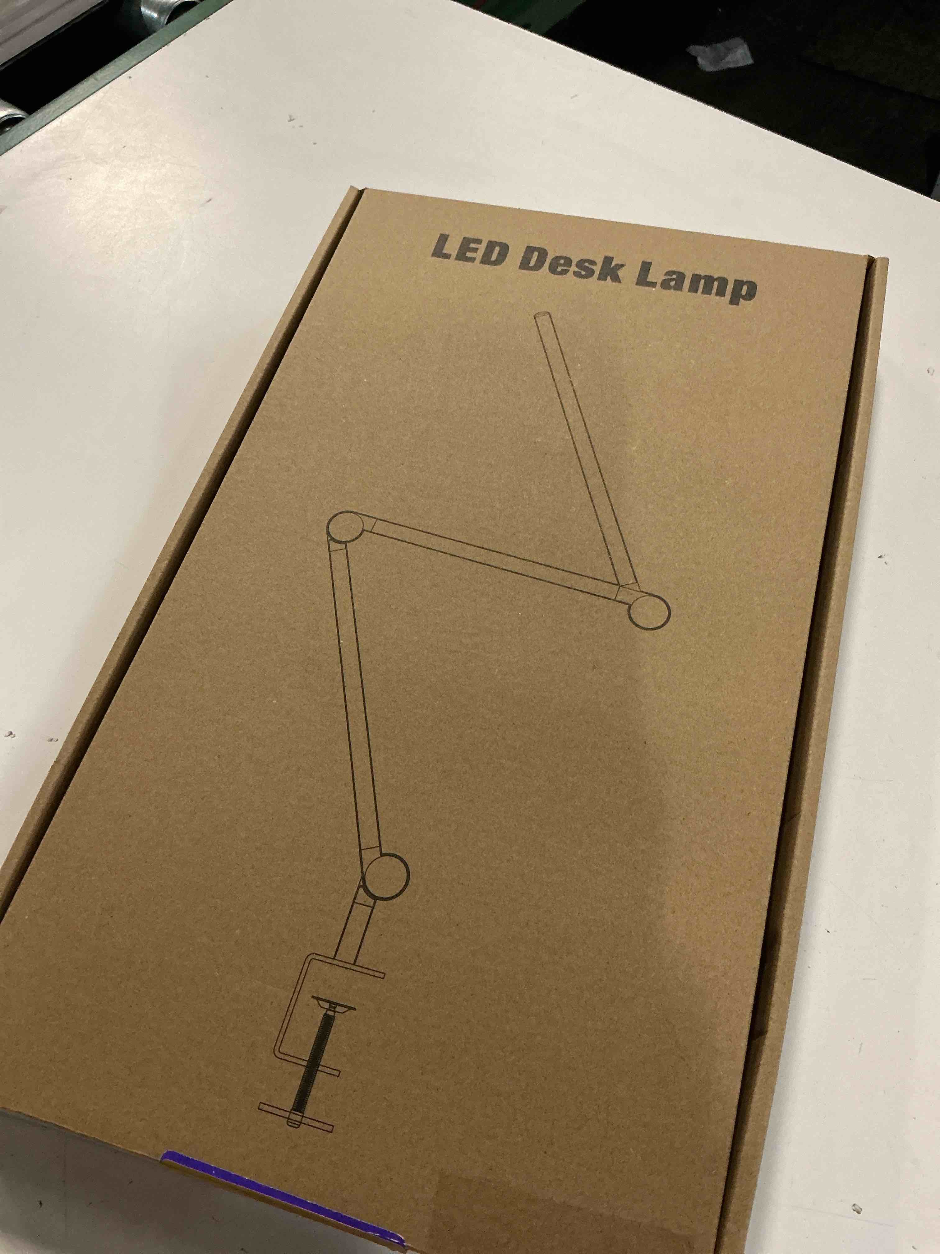 https://s3.amazonaws.com/lotting-images-prod/bidfta/BRN4853778_1778003728990.jpeg