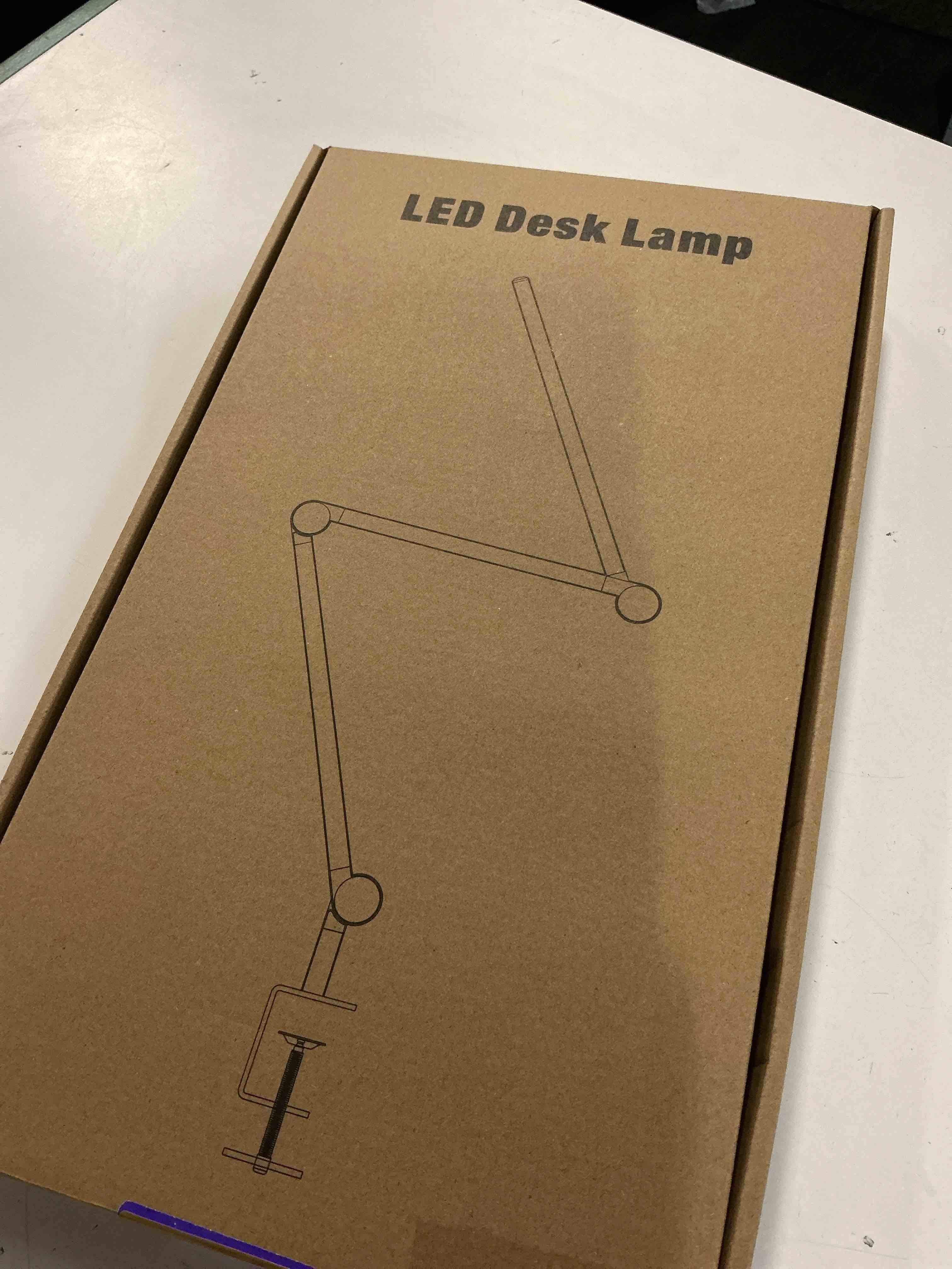 https://s3.amazonaws.com/lotting-images-prod/bidfta/BRN4853779_1778003746880.jpeg