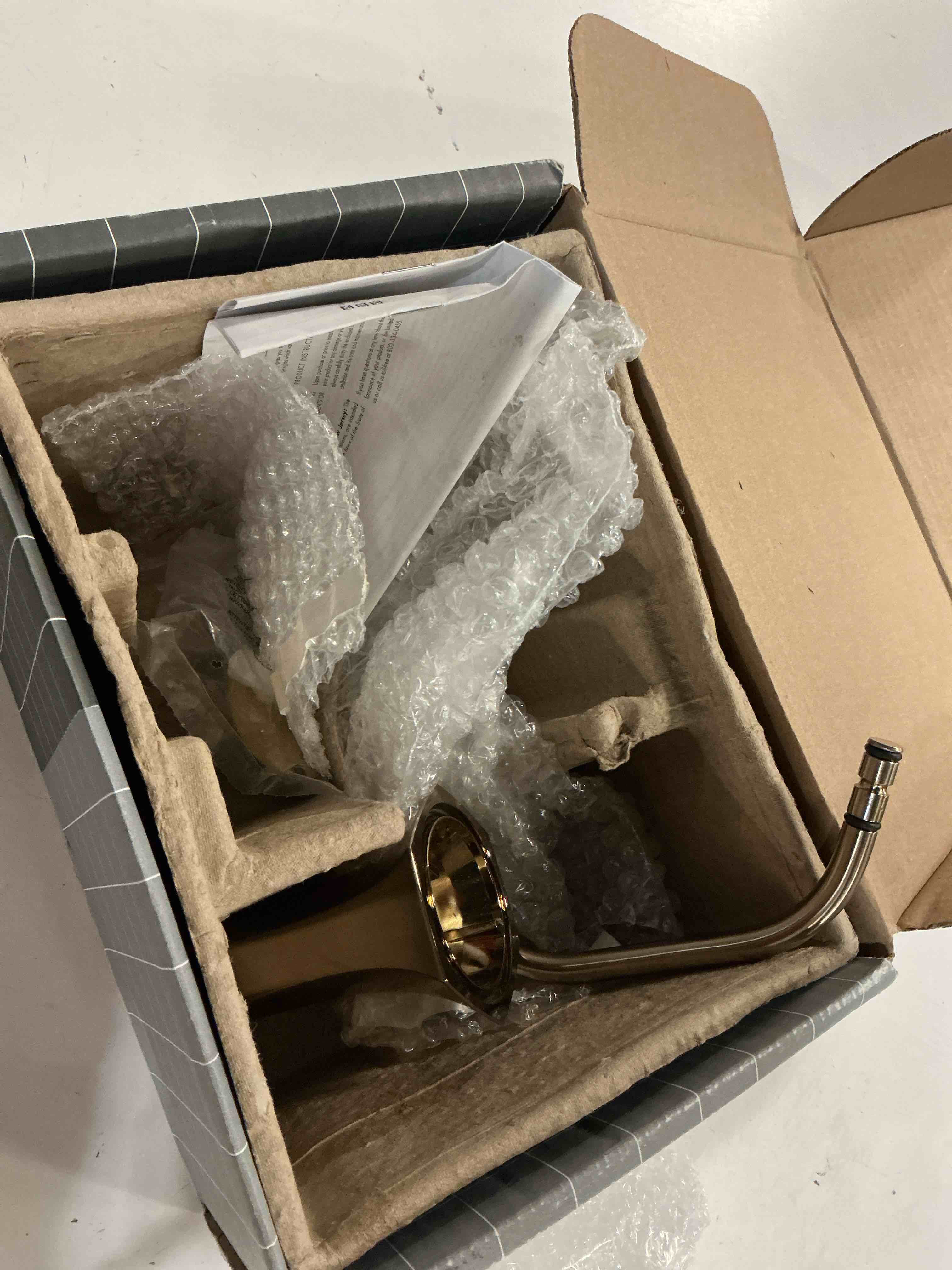 https://s3.amazonaws.com/lotting-images-prod/bidfta/BRN4853787_1778005428698.jpeg