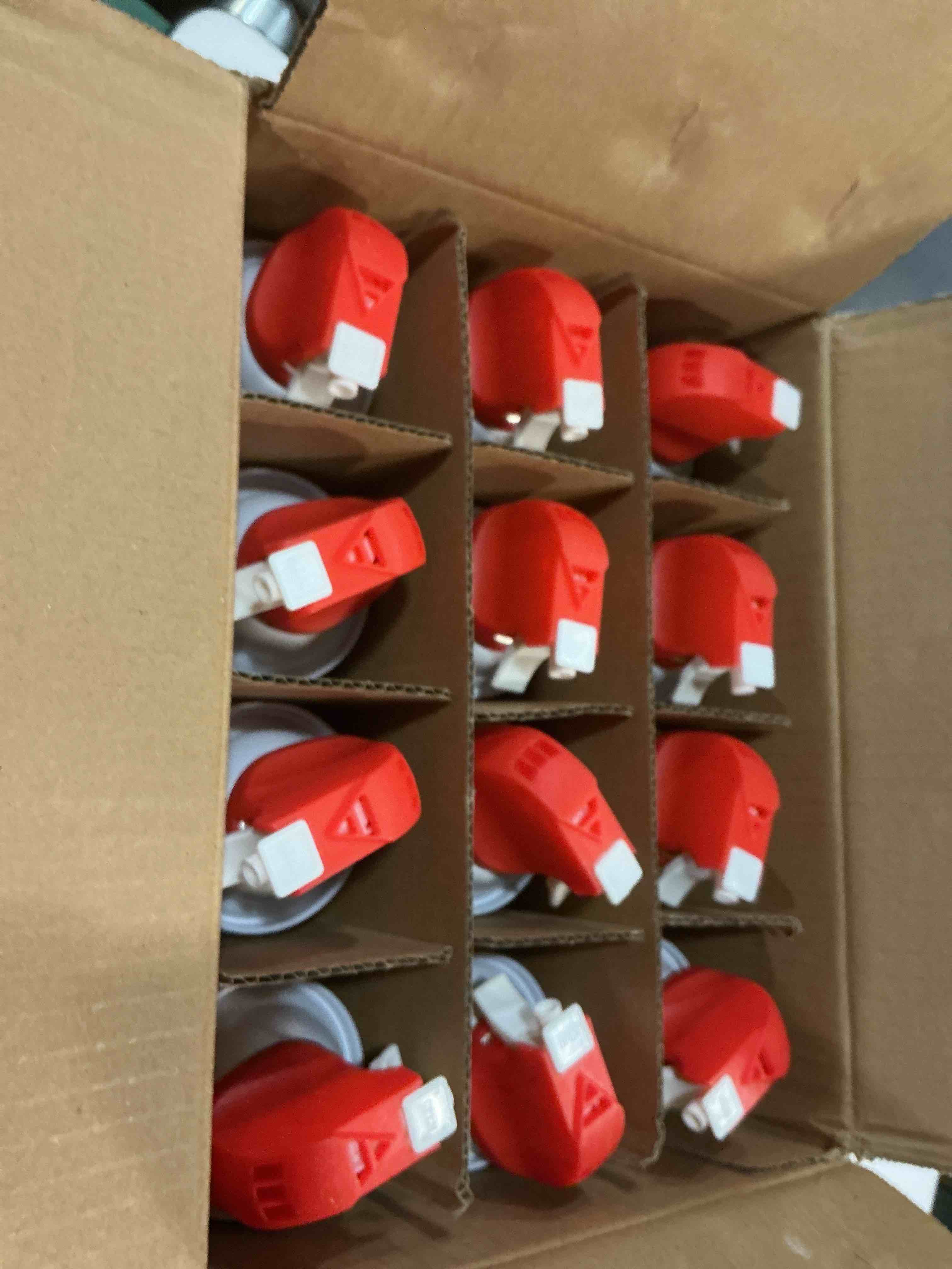 Condition photo showing New/Like New for office depot® brand cleaning dusters, 10 oz, pack of 12