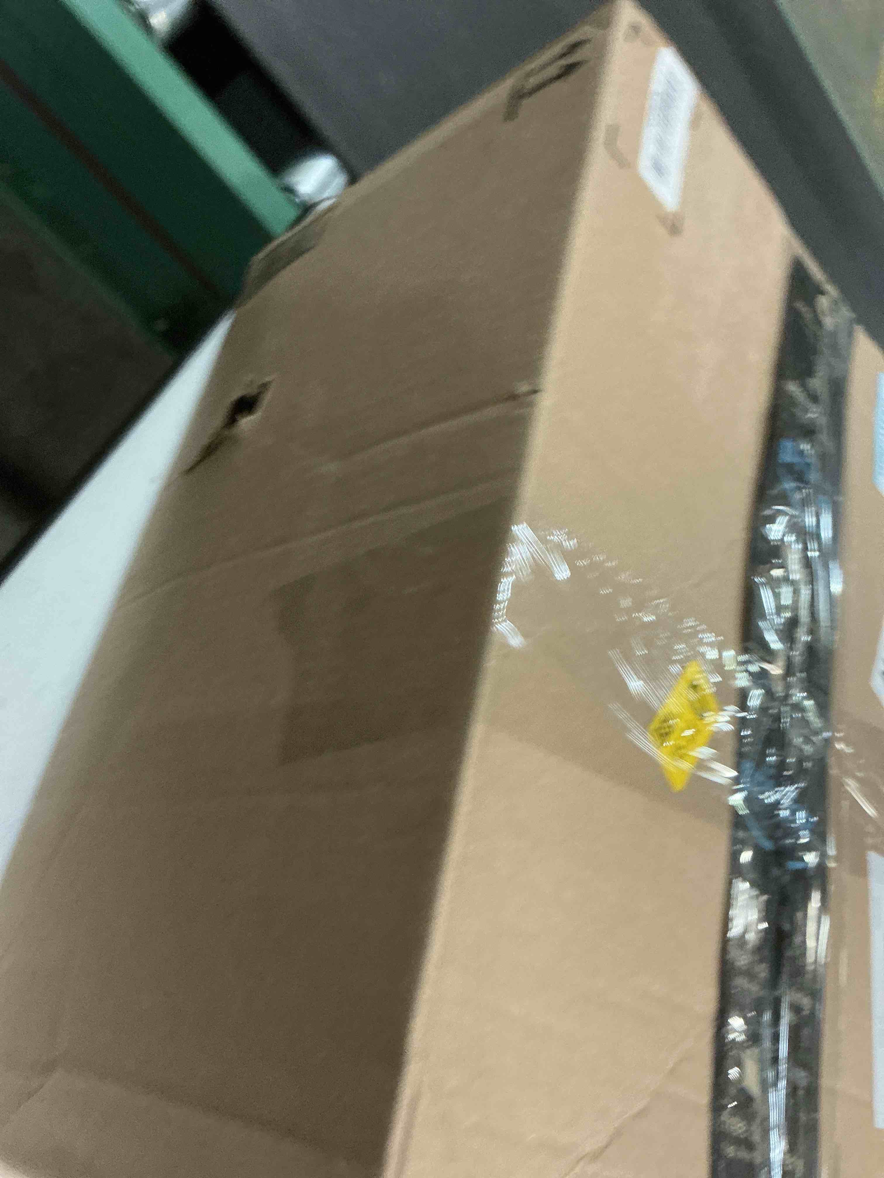 https://s3.amazonaws.com/lotting-images-prod/bidfta/BRN4858862_1777303604677.jpeg
