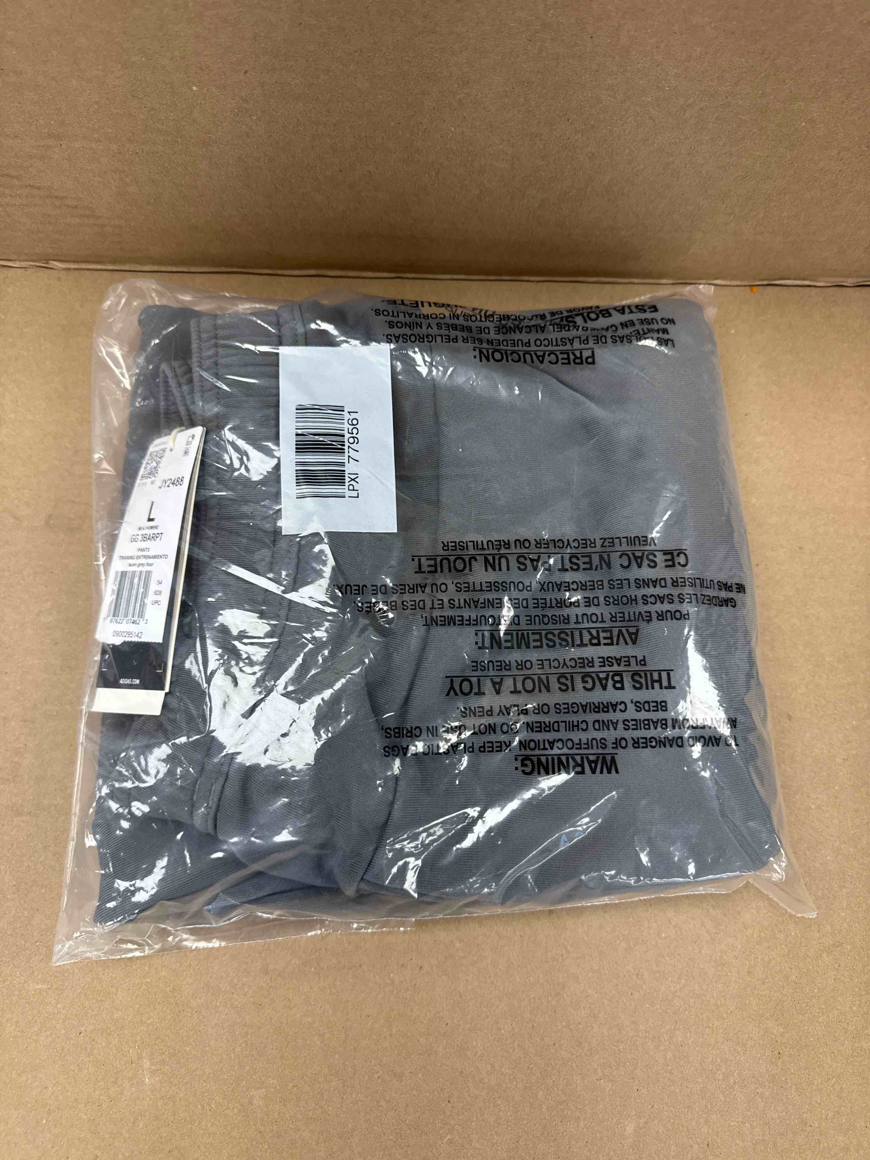 https://s3.amazonaws.com/lotting-images-prod/bidfta/BRN4939004_1779732661566.jpeg