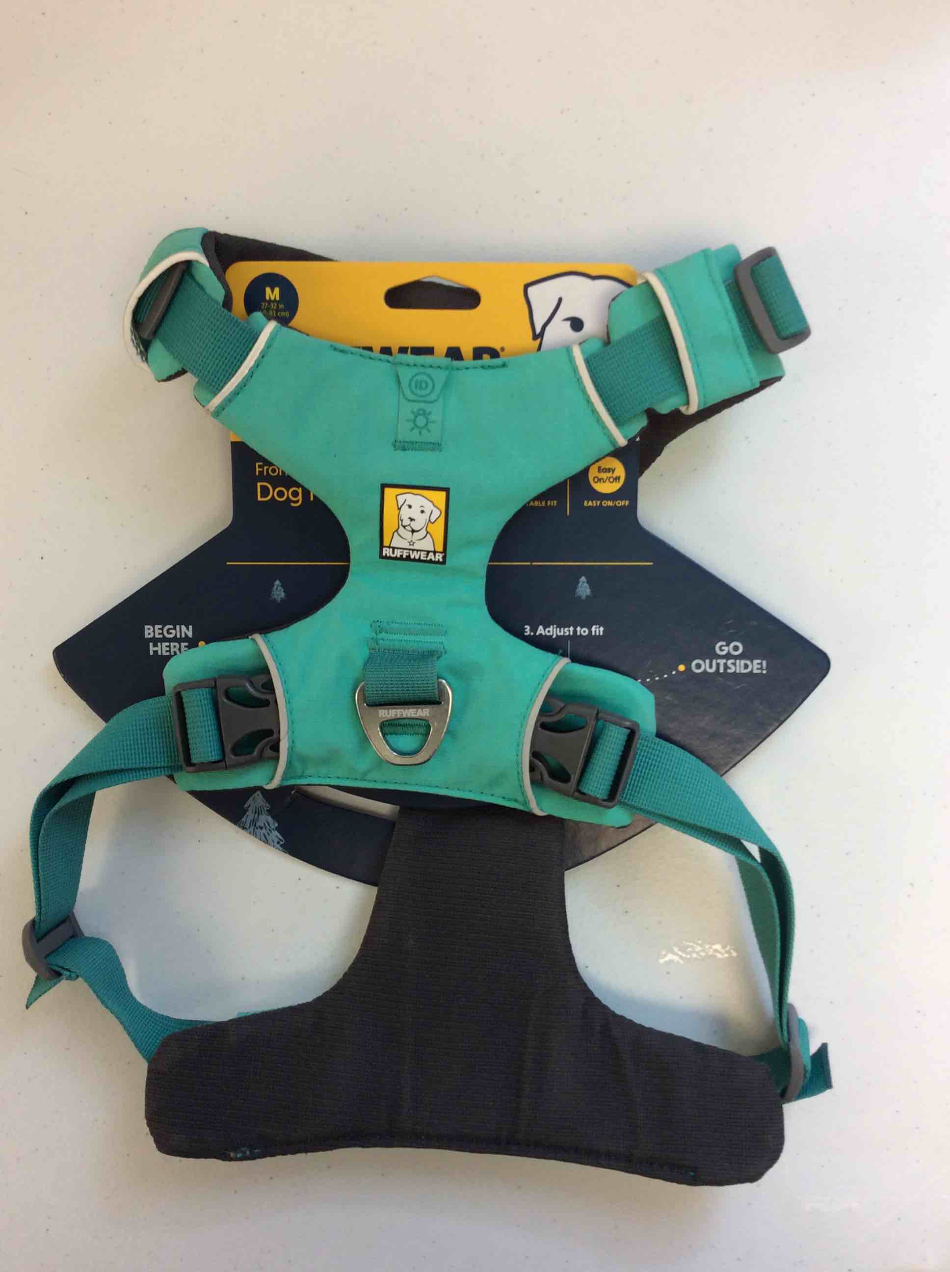 Condition photo showing Good Condition for ruffwear dog harness teal medium