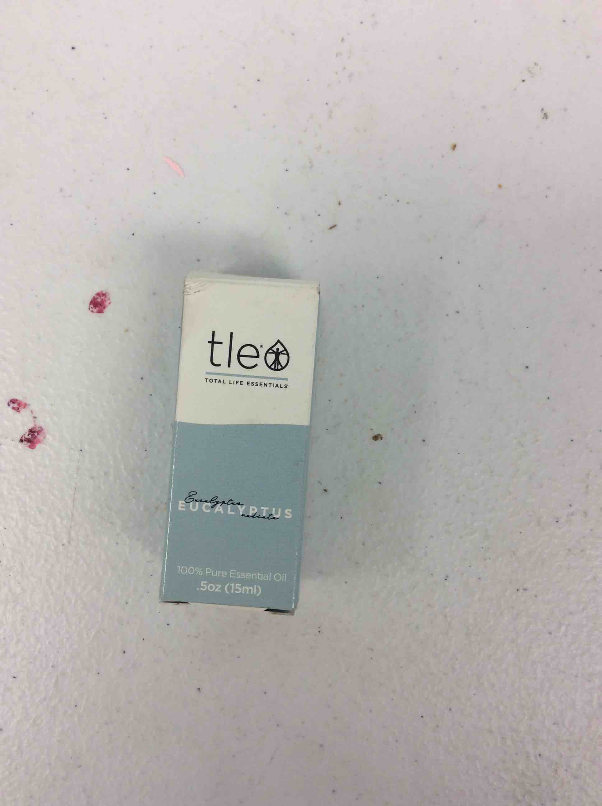 Condition photo showing New/Like New for tle eucalptus
