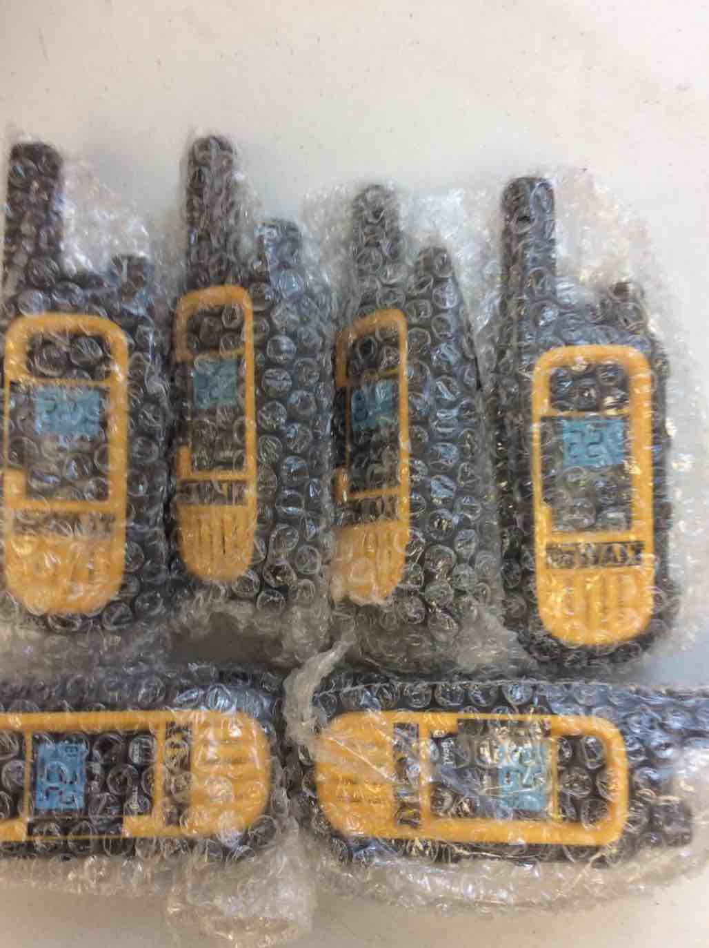 6 DeWalt Radios