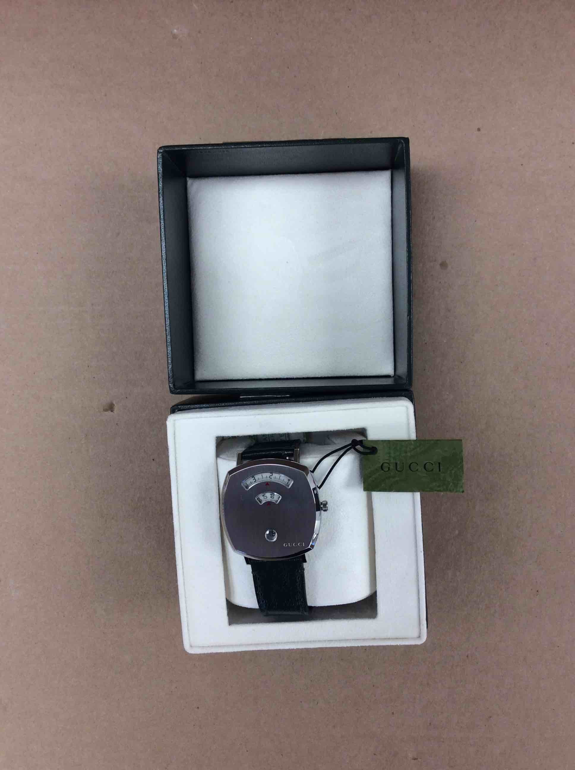 https://s3.amazonaws.com/lotting-images-prod/bidfta/BRN4954057_1780496504396.jpeg