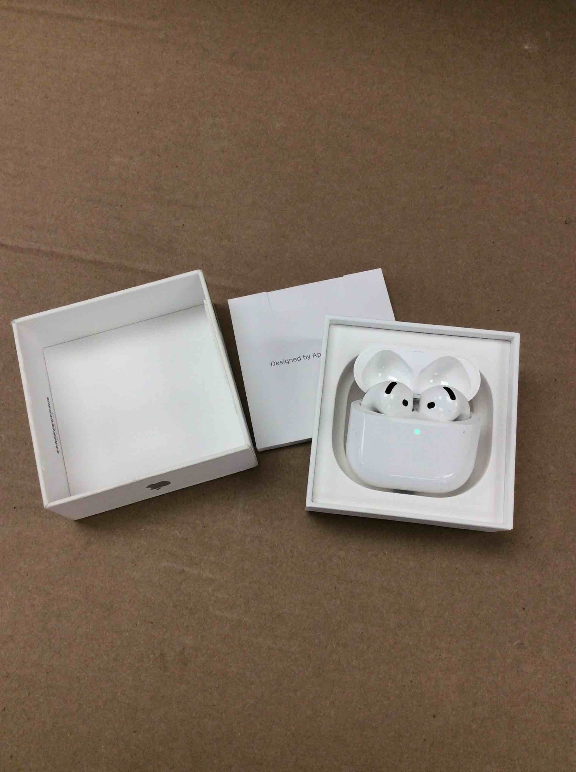 Condition photo showing New/Like New for apple - airpods 4 - white