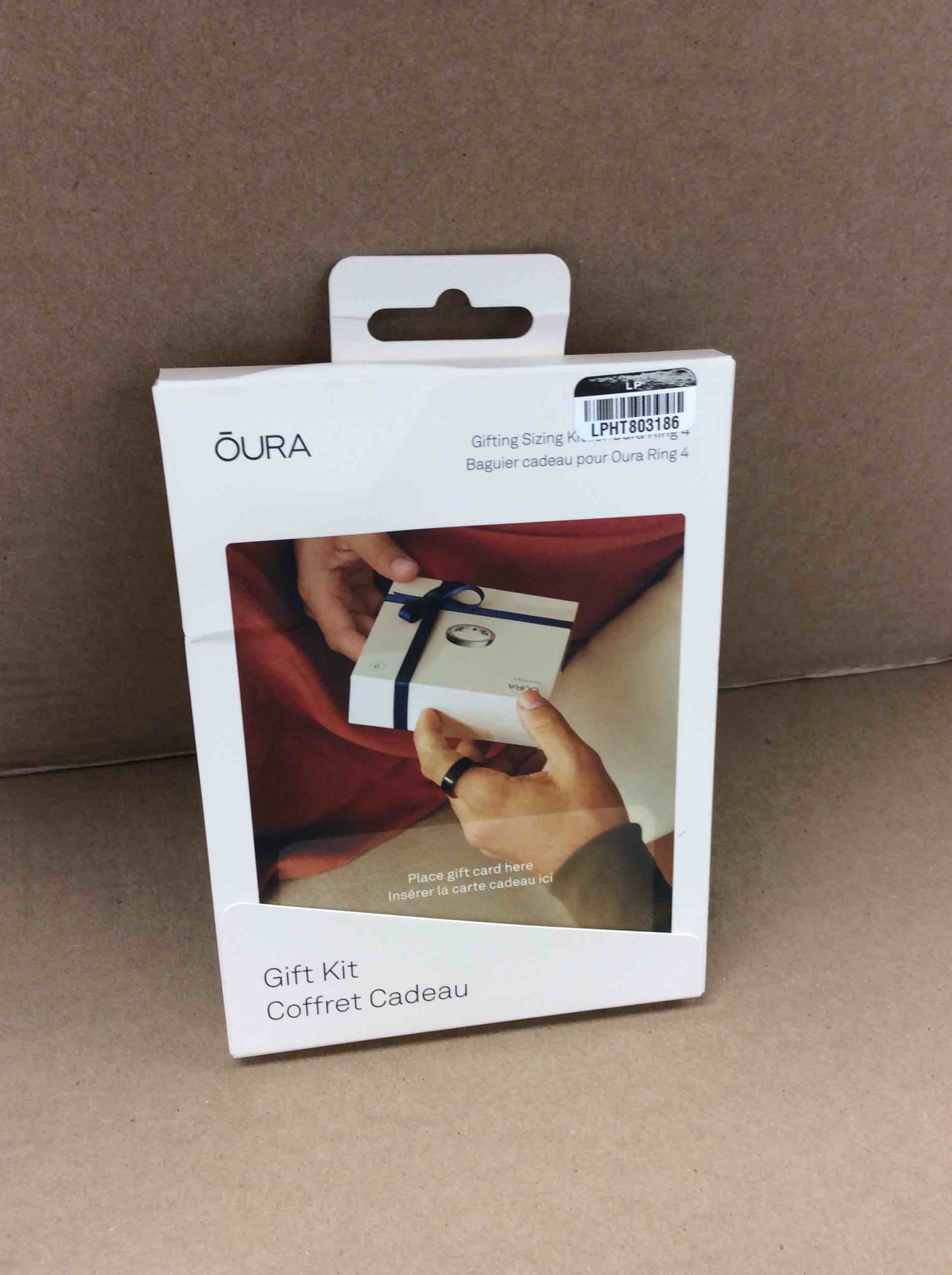 Condition photo showing New/Like New for oura ring 4 gift sizing kit