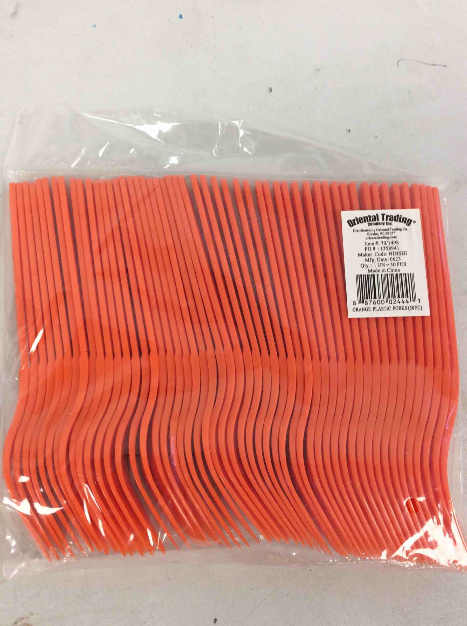Condition photo showing New/Like New for fun express - orange plastic forks (50 pc) - party supplies - solid tableware - cutlery - 50 pieces