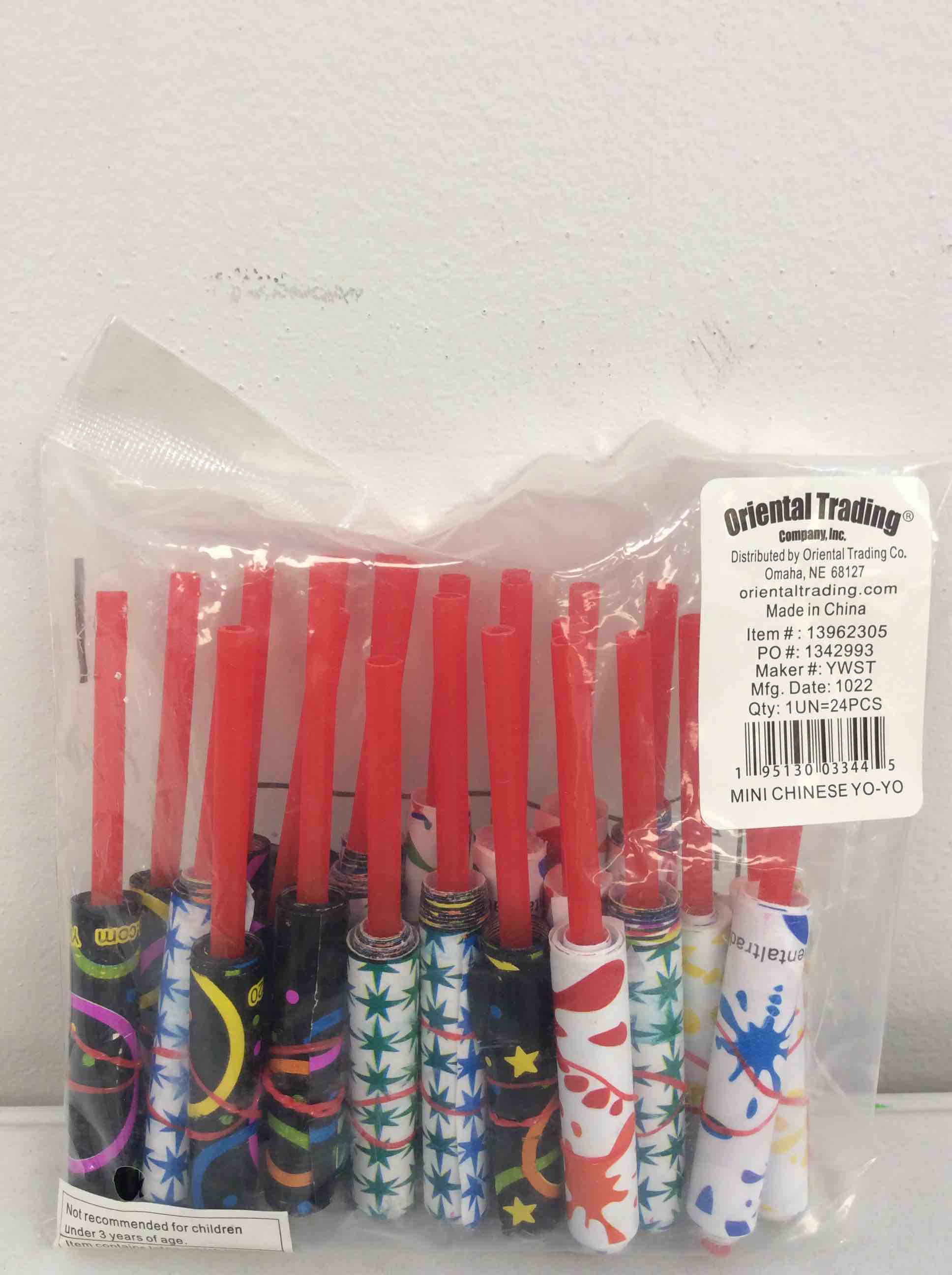 Condition photo showing New/Like New for mini chinese yo-yo - toys - 24 pieces