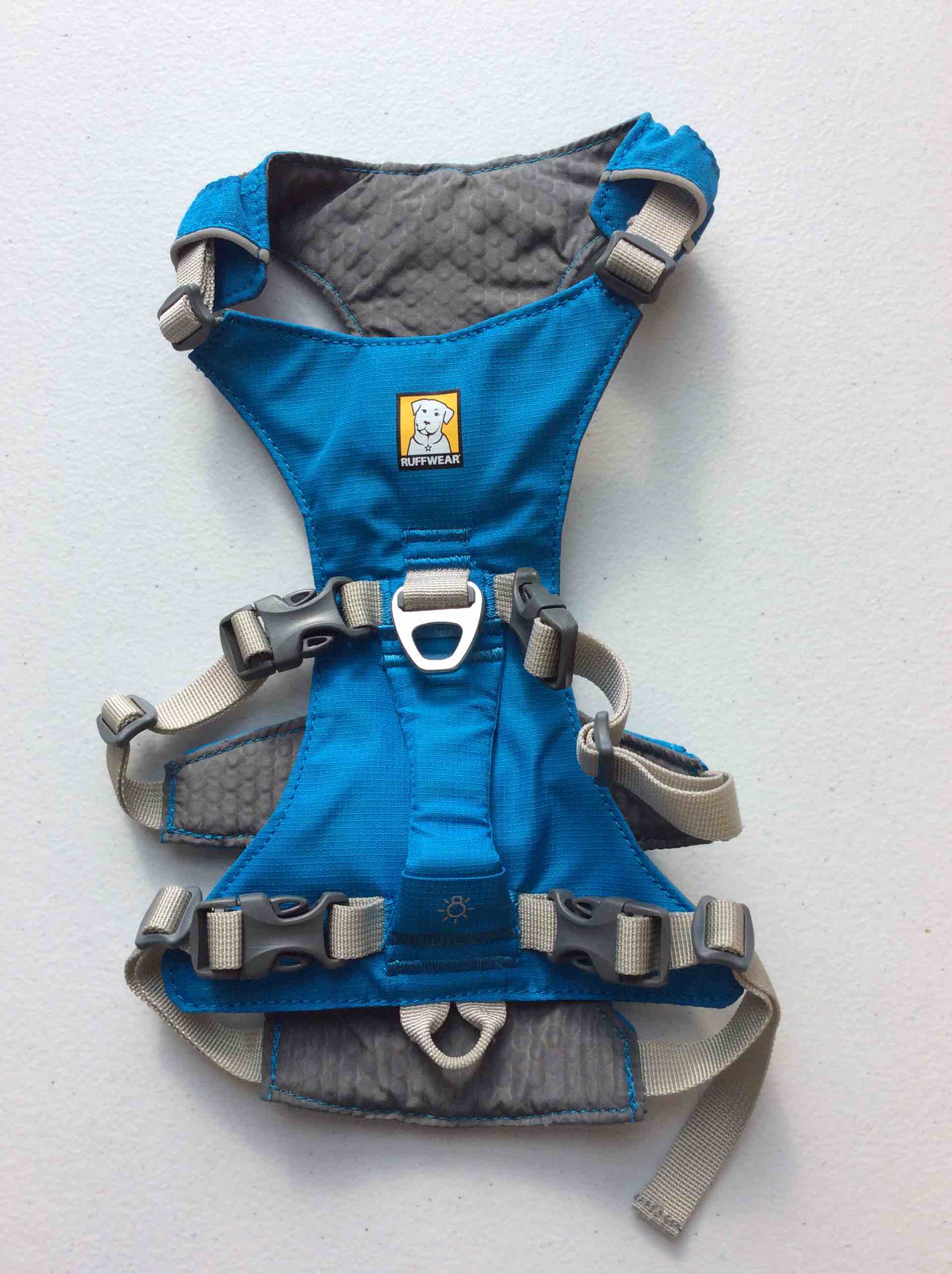 Condition photo showing New/Like New for ruffwear dog harness blue and gray x-small