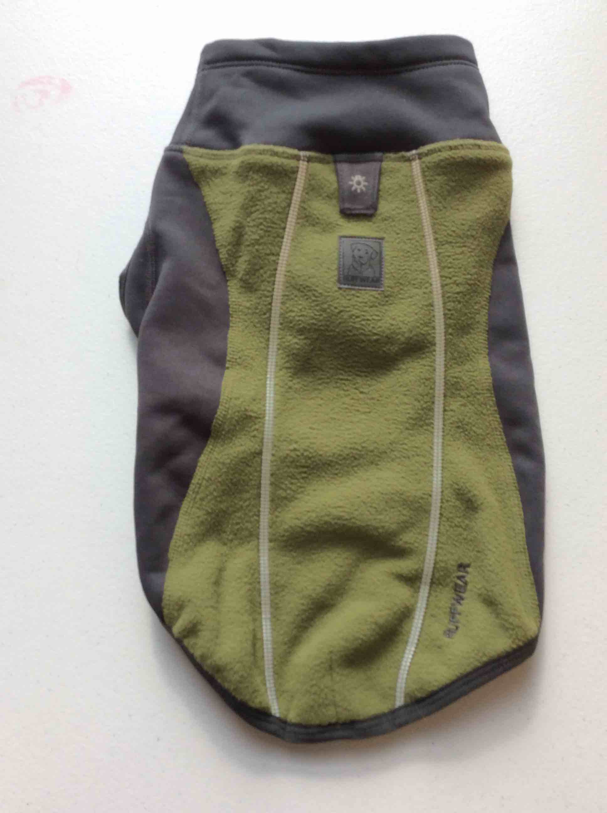 Condition photo showing New/Like New for ruffwear climate changer dog pullover cedar green x-small