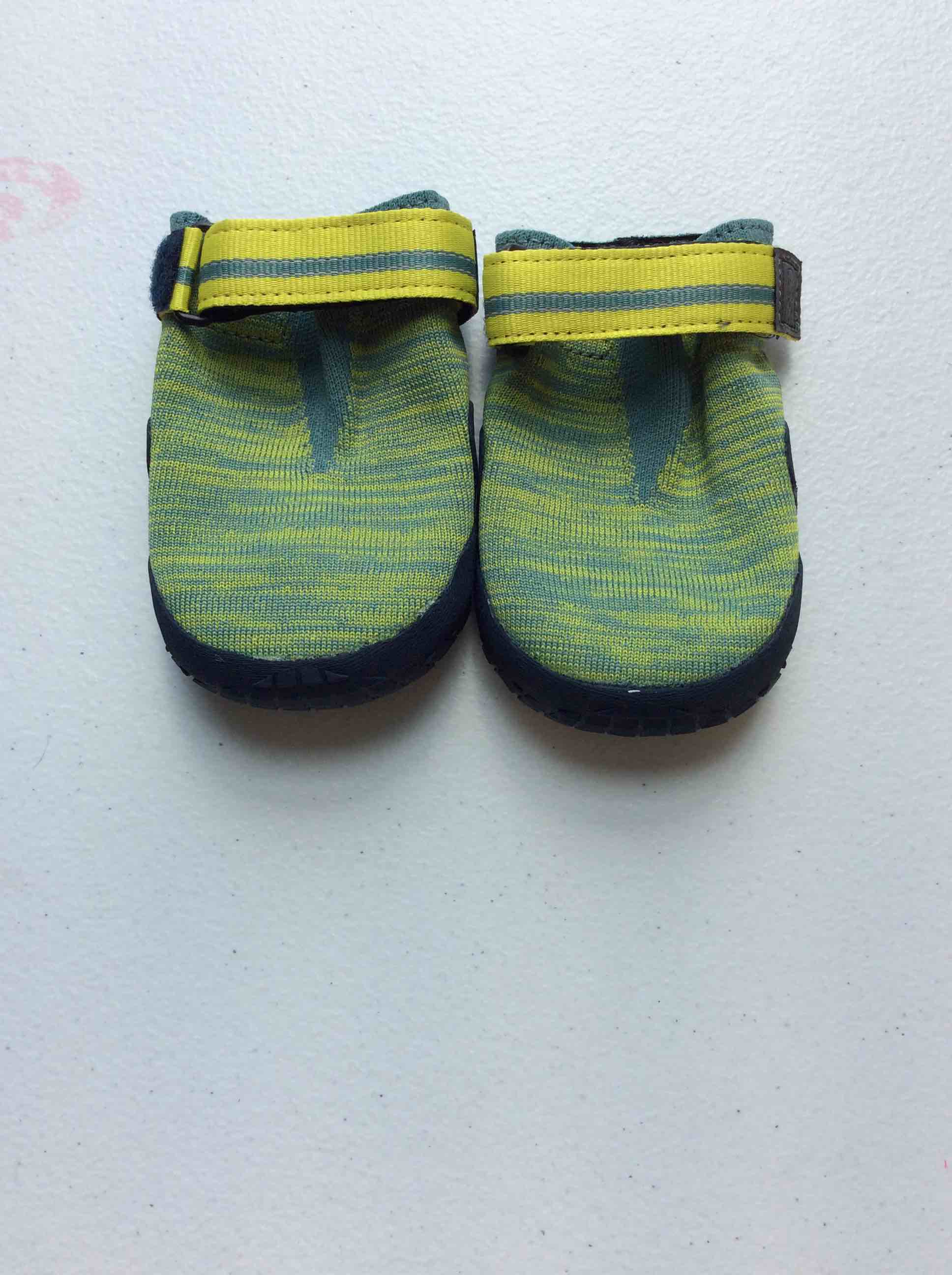 Condition photo showing New/Like New for ruffwear dog boots green unknown size