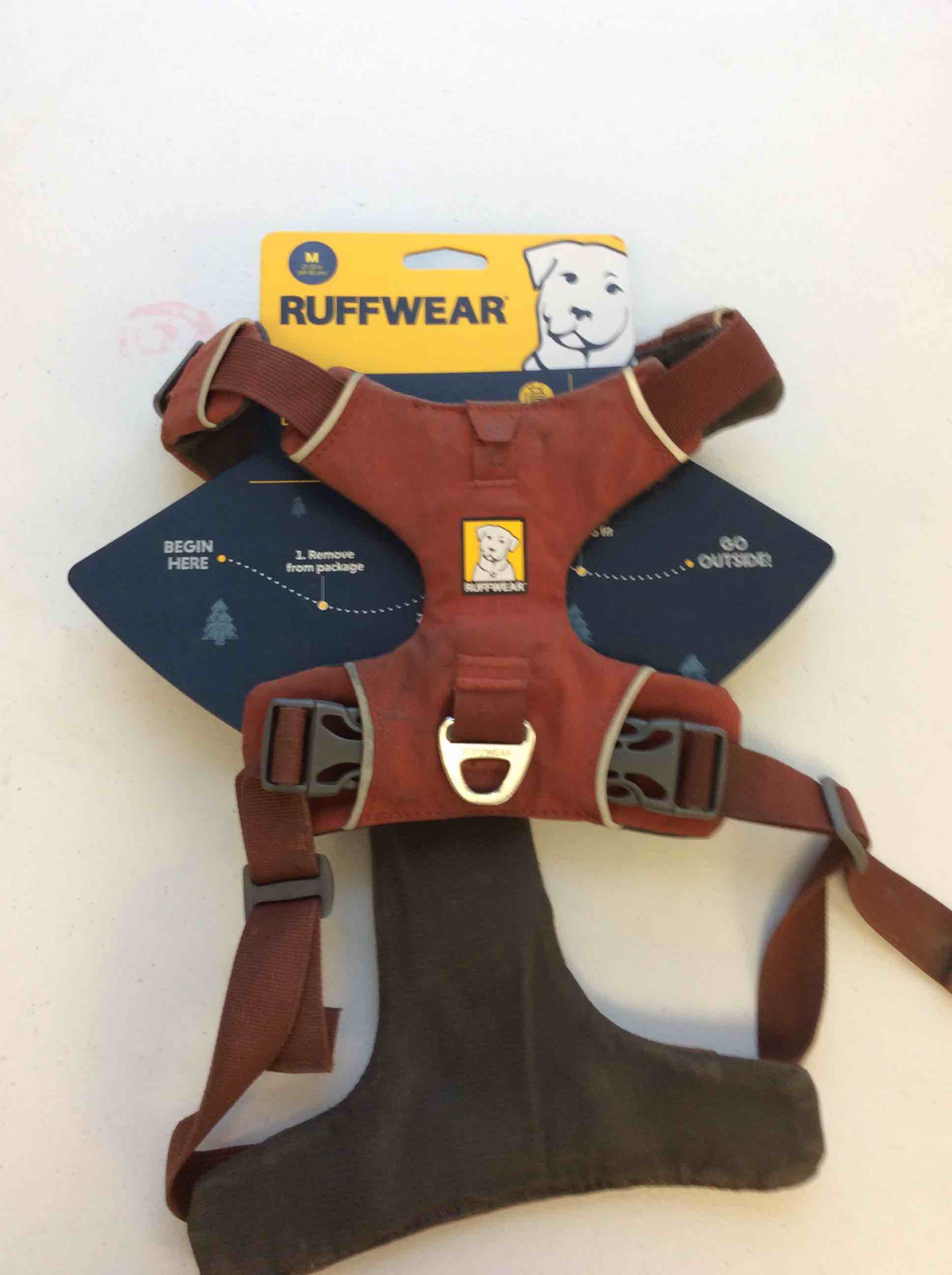 https://s3.amazonaws.com/lotting-images-prod/bidfta/BRN4958668_1780682945386.jpeg