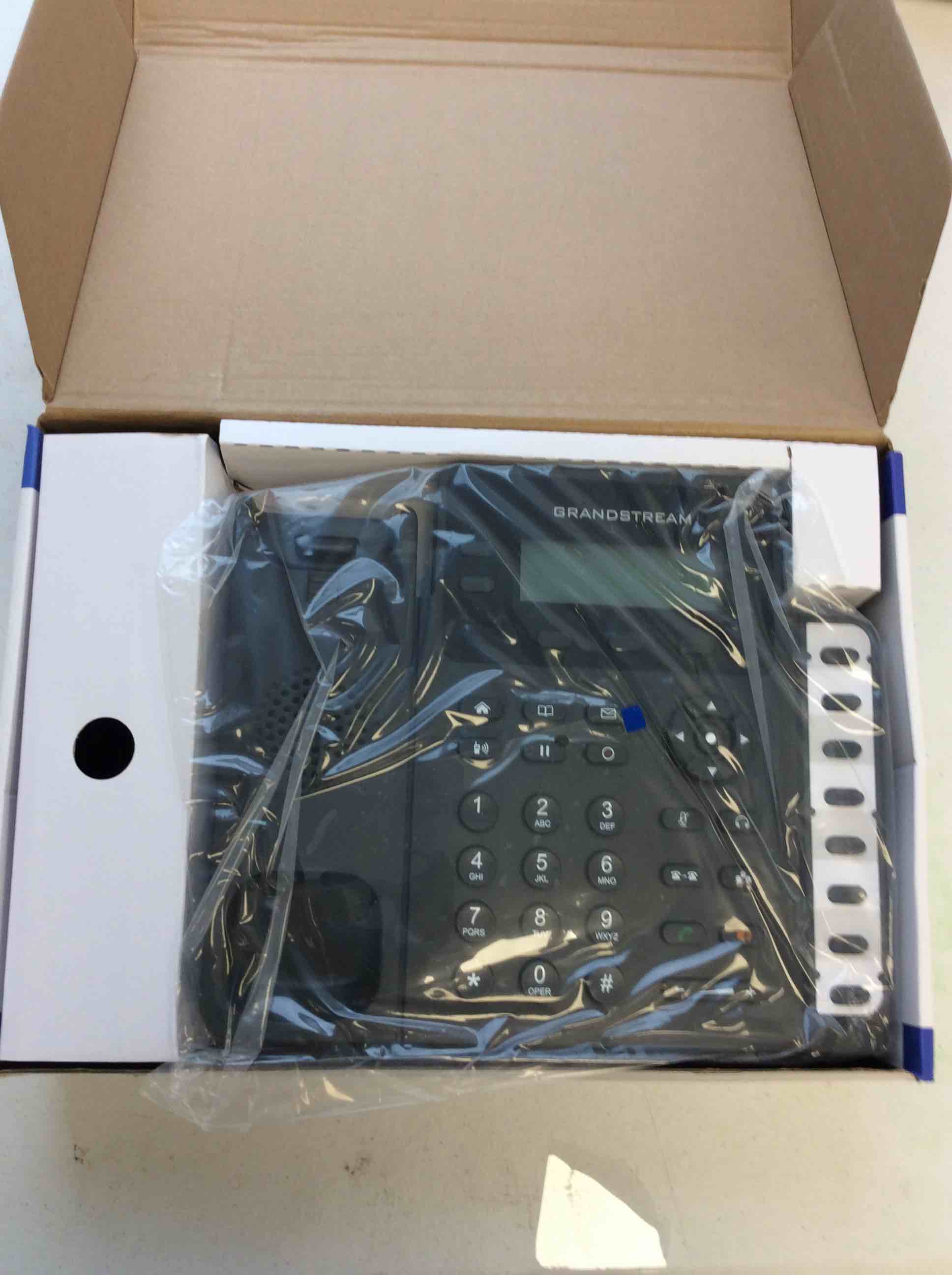 https://s3.amazonaws.com/lotting-images-prod/bidfta/BRN4959583_1782157525790.jpeg