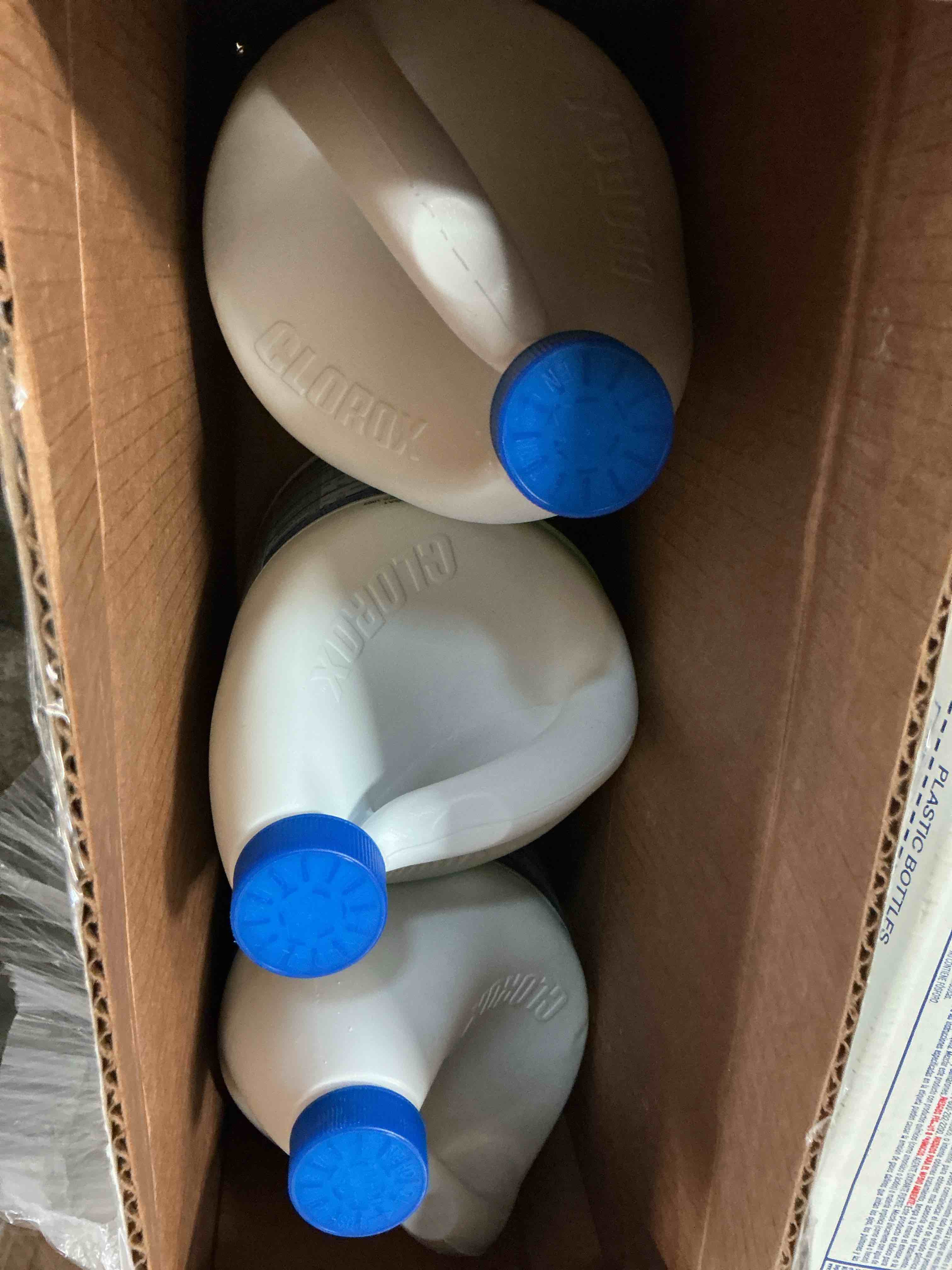 Condition photo showing New/Like New for clorox, clo30966ct, commercial solutions germicidal bleach, 3 / carton, clear