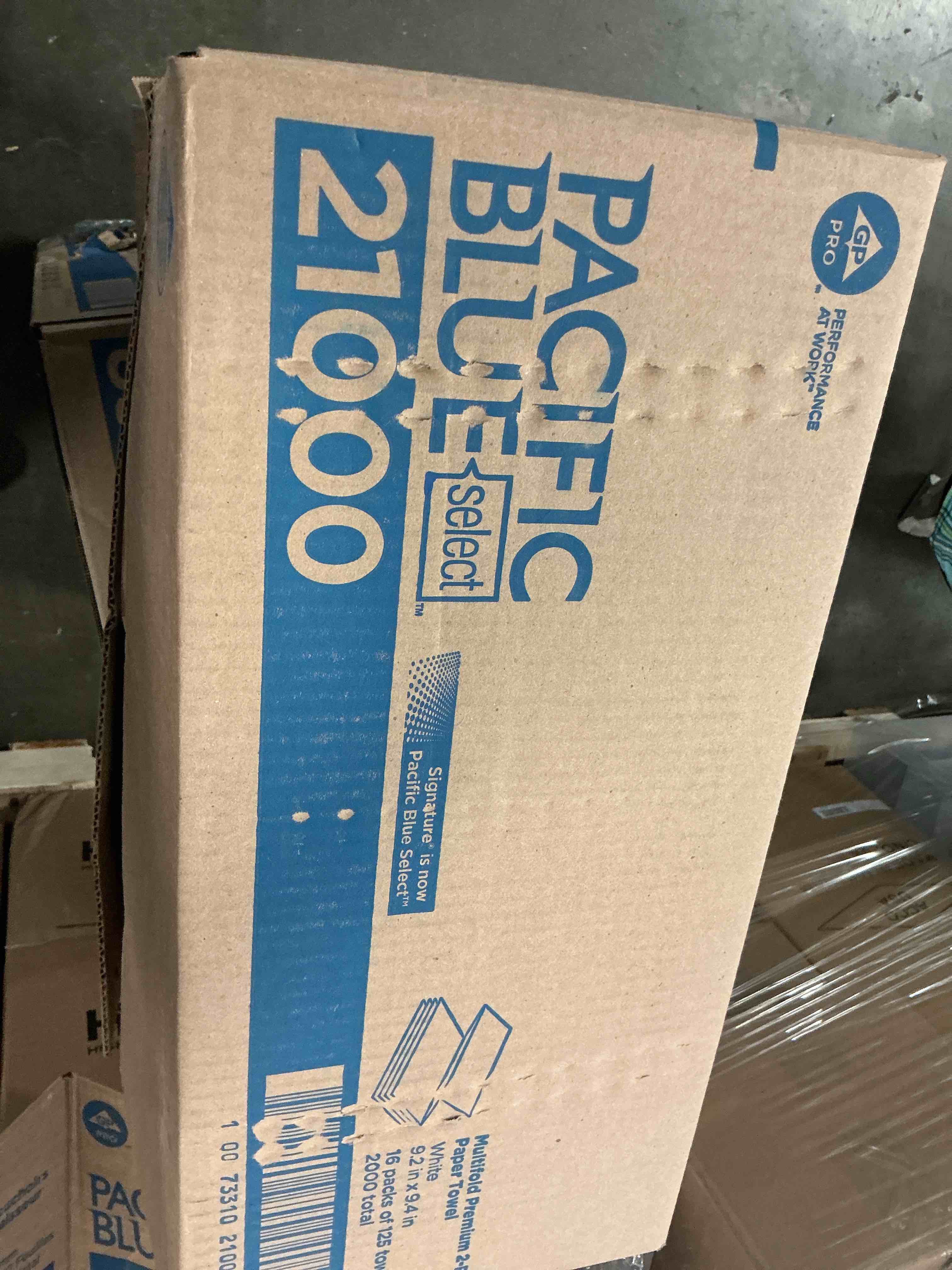 Condition photo showing Brand New for georgia pacific professional blue select multi-fold 2 ply paper towel  9 1/5 x 9 2/5  white 125/pk  16 pk/ct -gpc21000