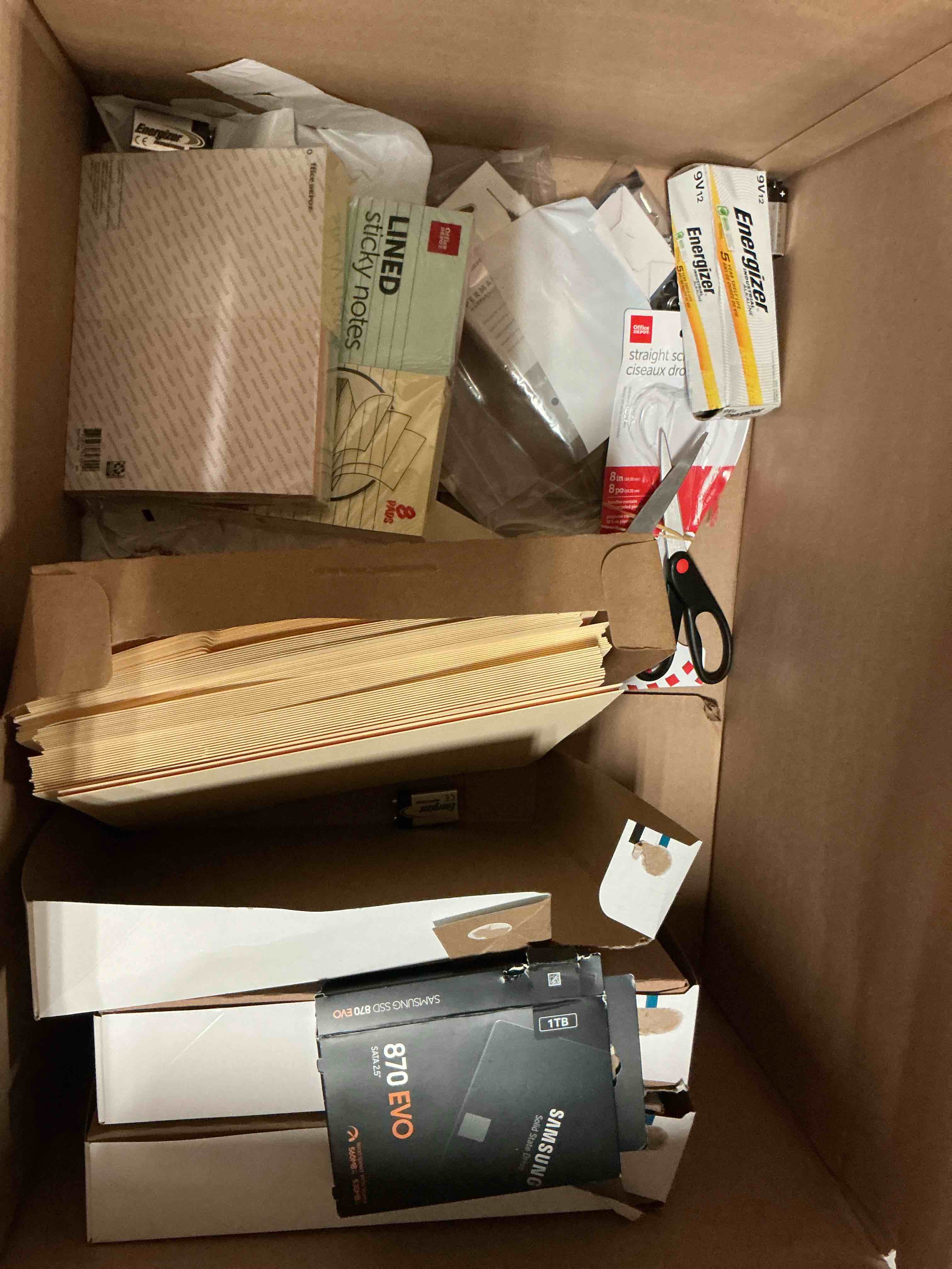 assorted office supplies 8pcs 