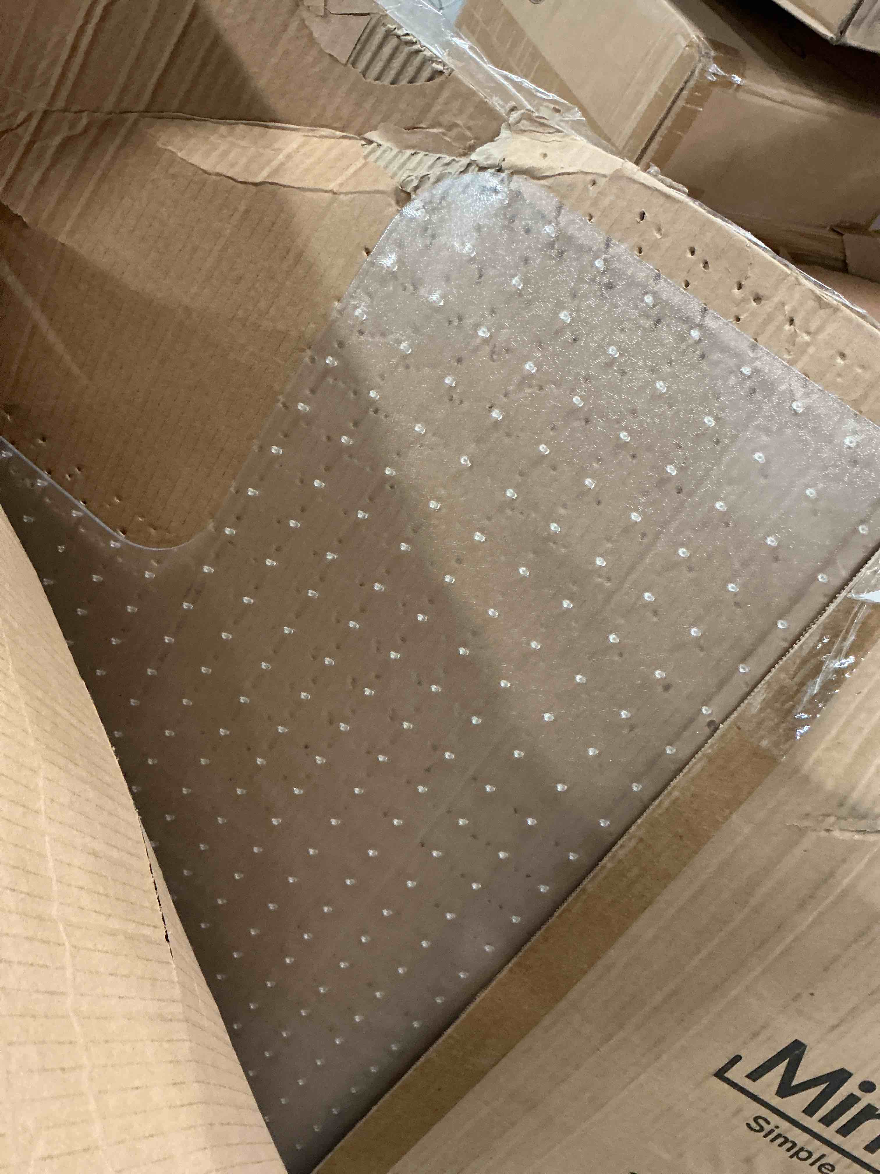 Condition photo showing Good Condition for mind reader - office chair mat for carpet, under desk protector, carpet grips, rolling, pvc, 47.5"l x 35.5"w x 0.125"h - clear