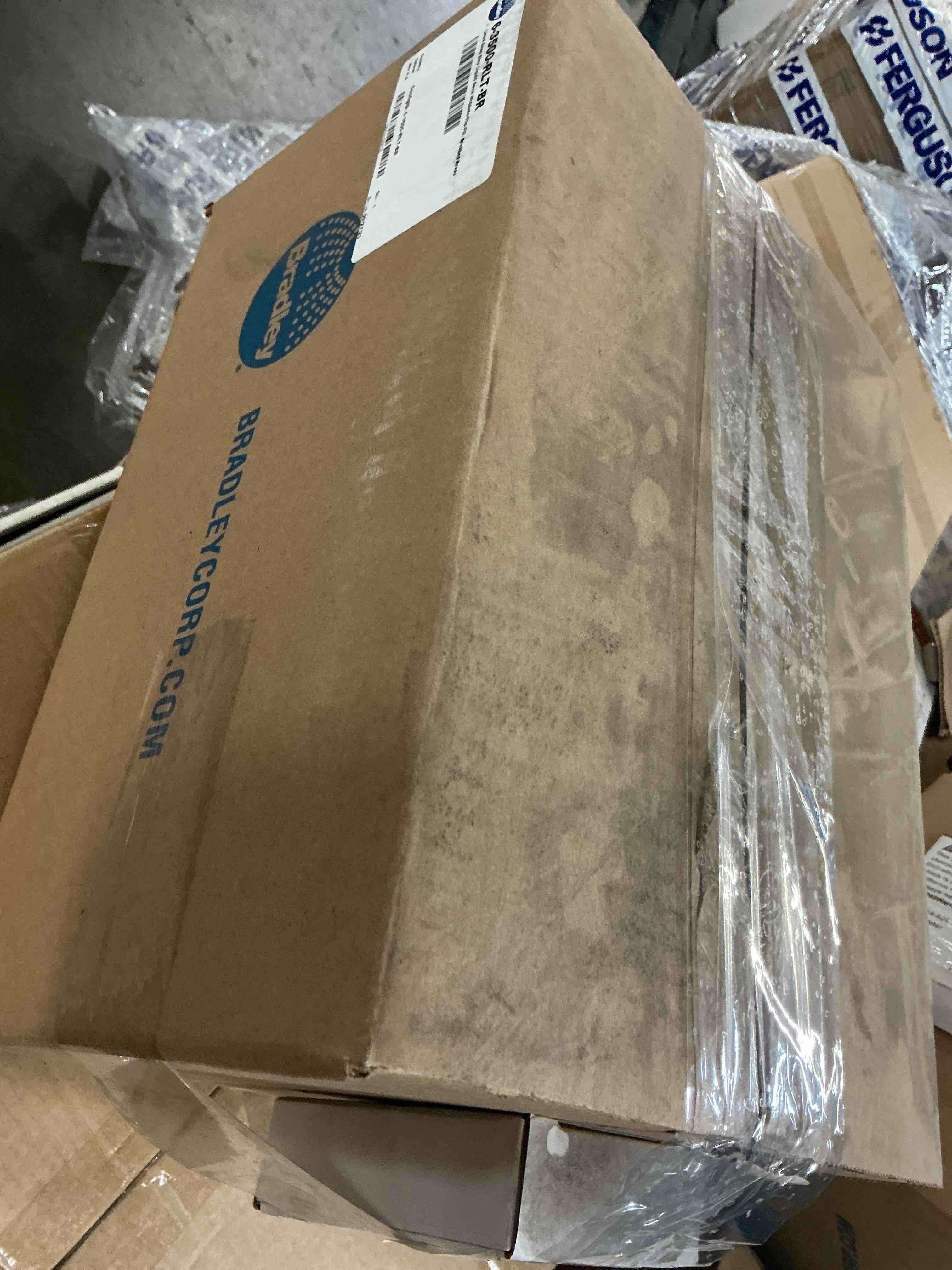 https://s3.amazonaws.com/lotting-images-prod/bidfta/BRN5012538_1777638006346.jpeg