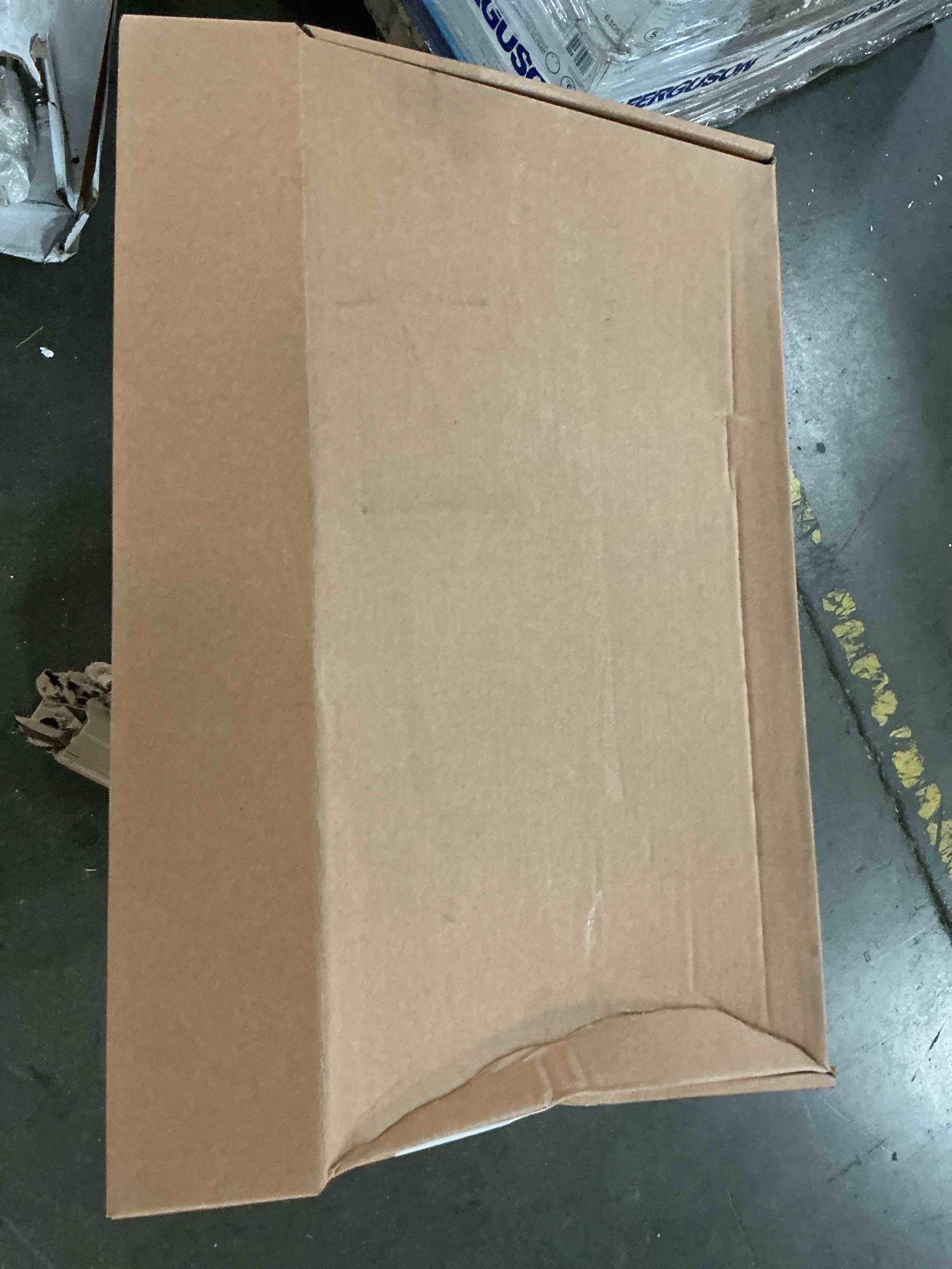 https://s3.amazonaws.com/lotting-images-prod/bidfta/BRN5012603_1777645010790.jpeg