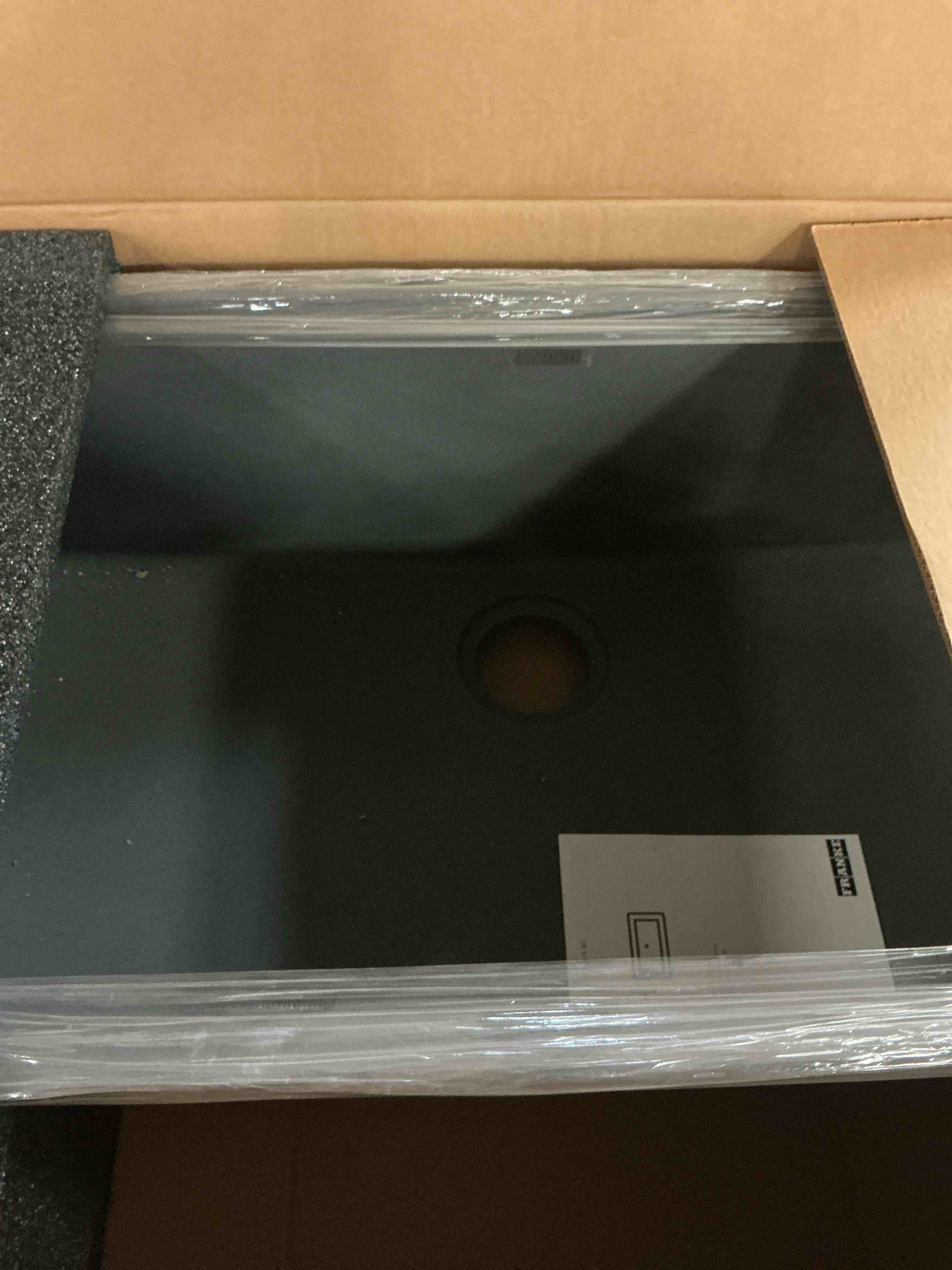 Condition photo showing Good Condition for maris undermount sink - mag11031-slg