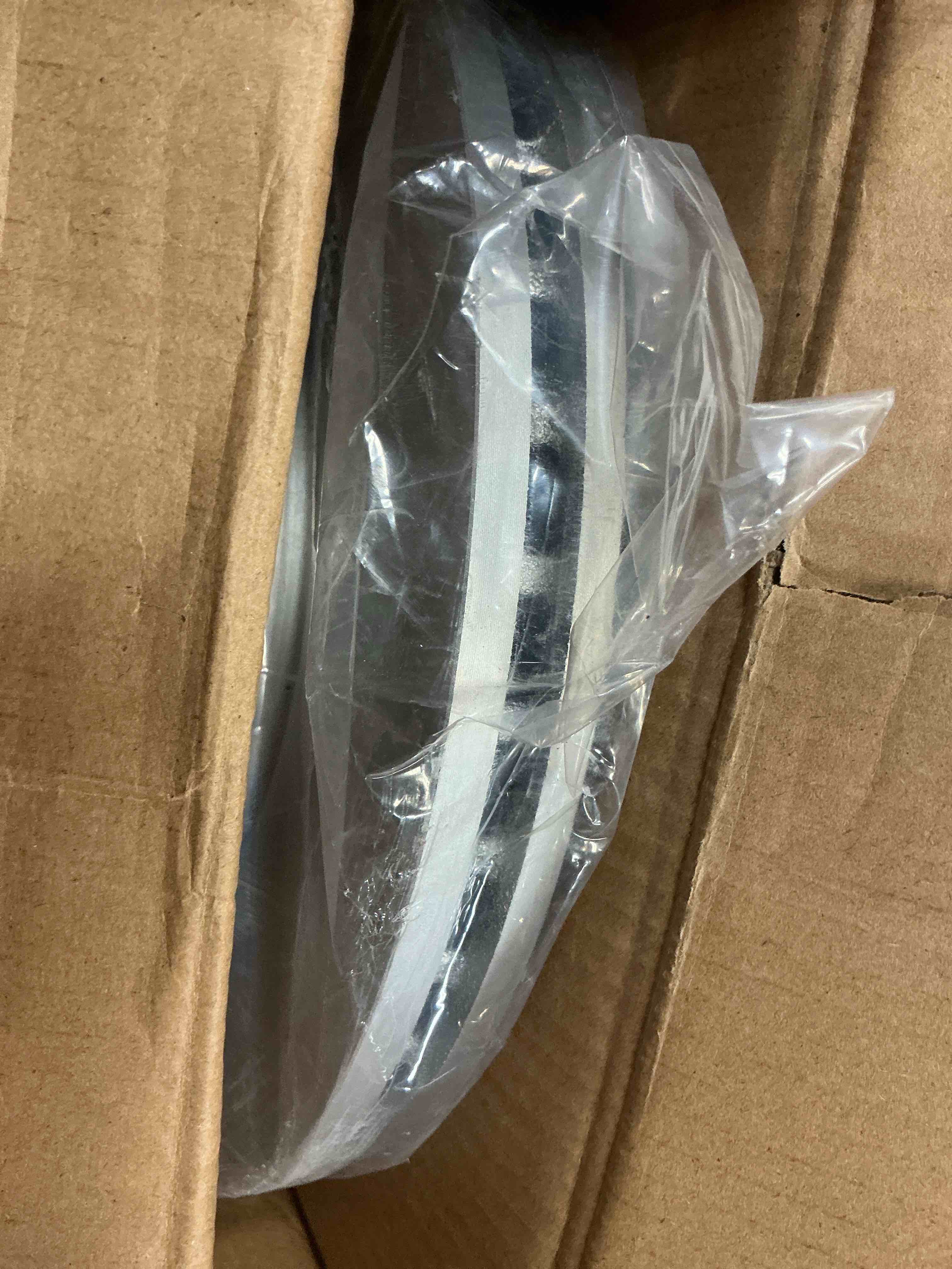 https://s3.amazonaws.com/lotting-images-prod/bidfta/BRN5013171_1778087076008.jpeg