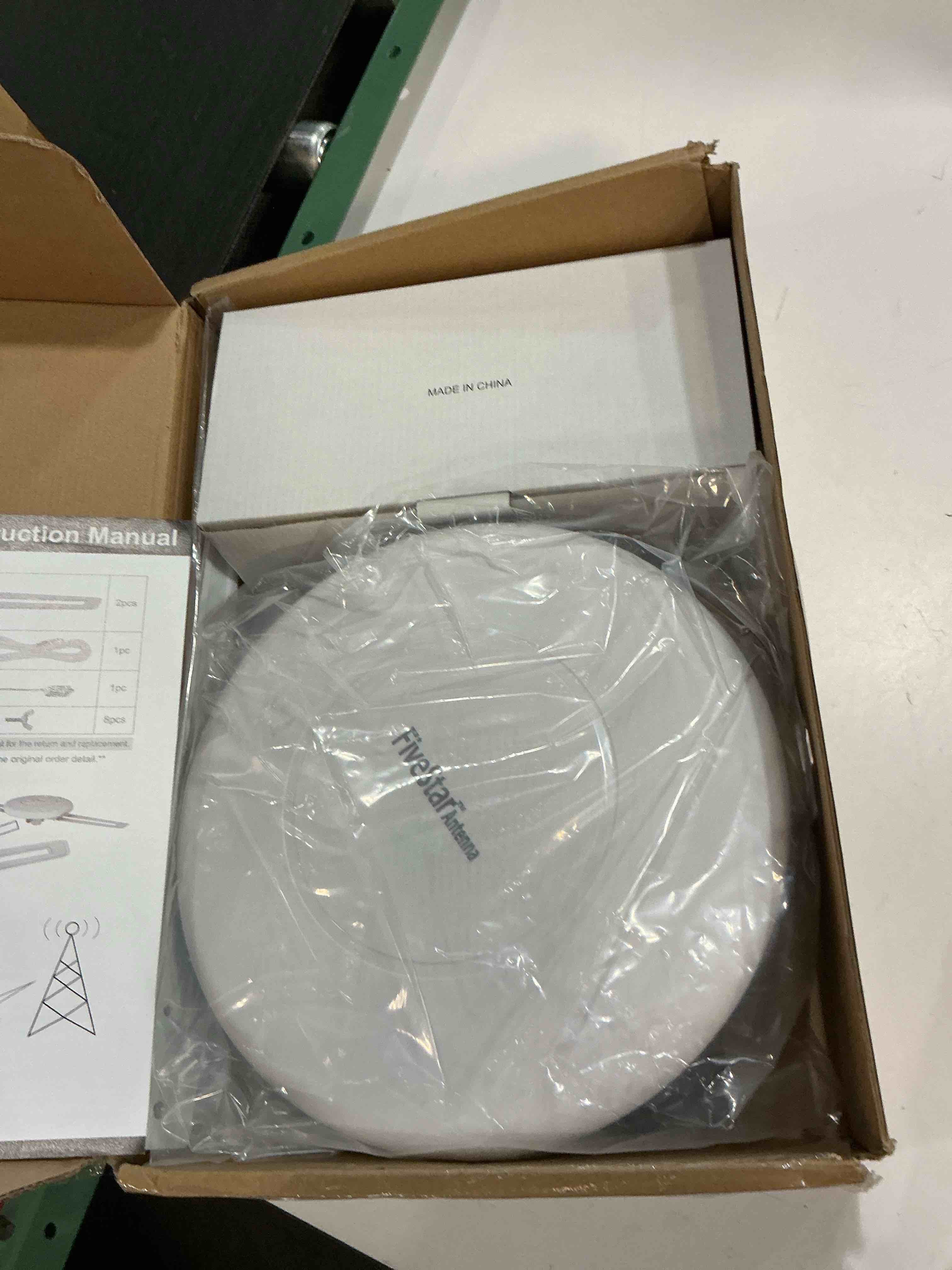 https://s3.amazonaws.com/lotting-images-prod/bidfta/BRN5014796_1777301682189.jpeg