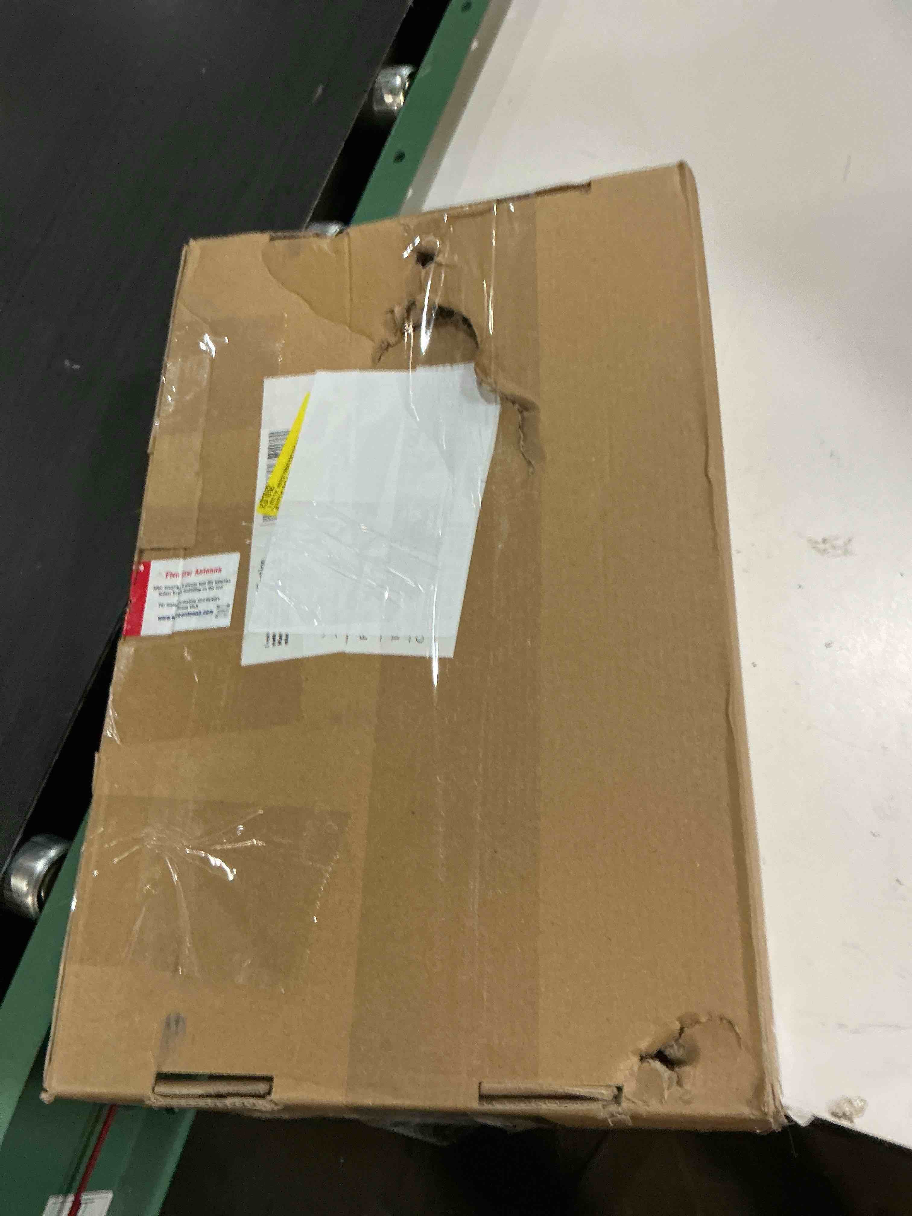 https://s3.amazonaws.com/lotting-images-prod/bidfta/BRN5014796_1777301715816.jpeg