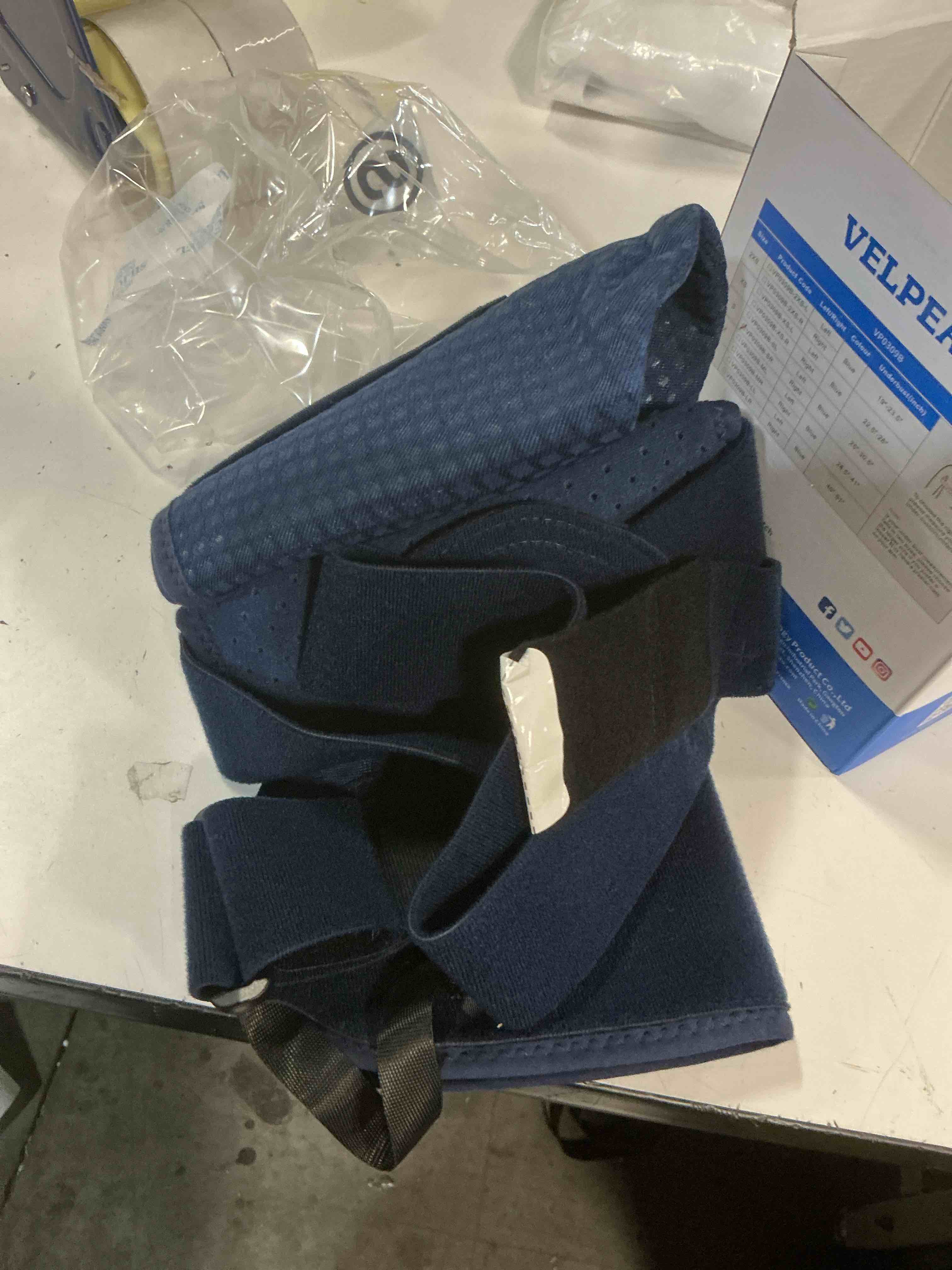 Condition photo showing New/Like New for velpeau arm sling shoulder immobilizer with waist strap, ventilated & breathable design, arm support brace for shoulder, rotator cuff, elbow, hand injury (mesh version, blue, right, s: bust 25-30.5?) small mesh version-right hand