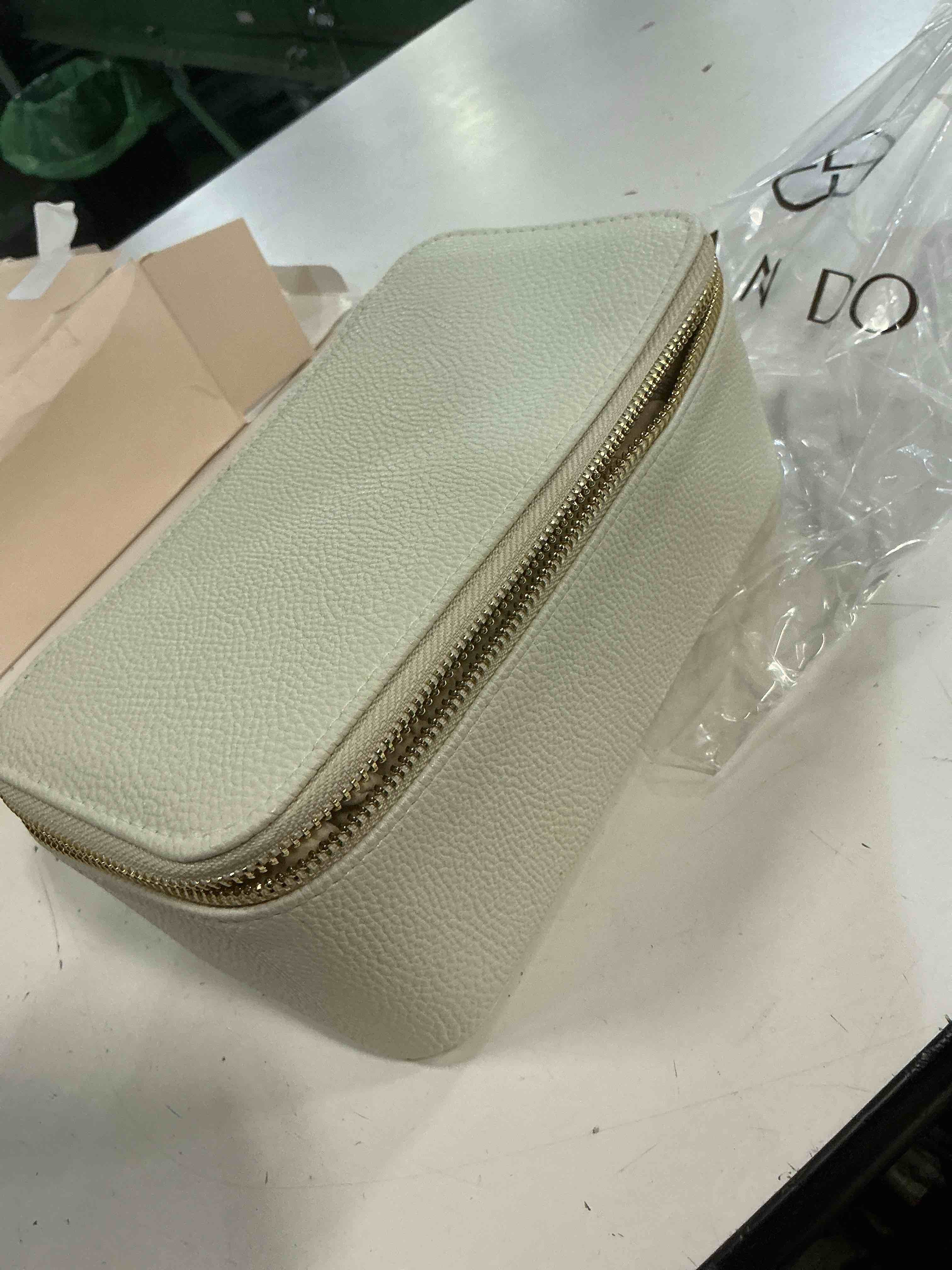 Condition photo showing New/Like New for vlando jewelry travel case,gift for women,travel jewelry organizer with clear velvet jewelry bags zipper pouch for women girl gift-12pcs white d.12pcs white
