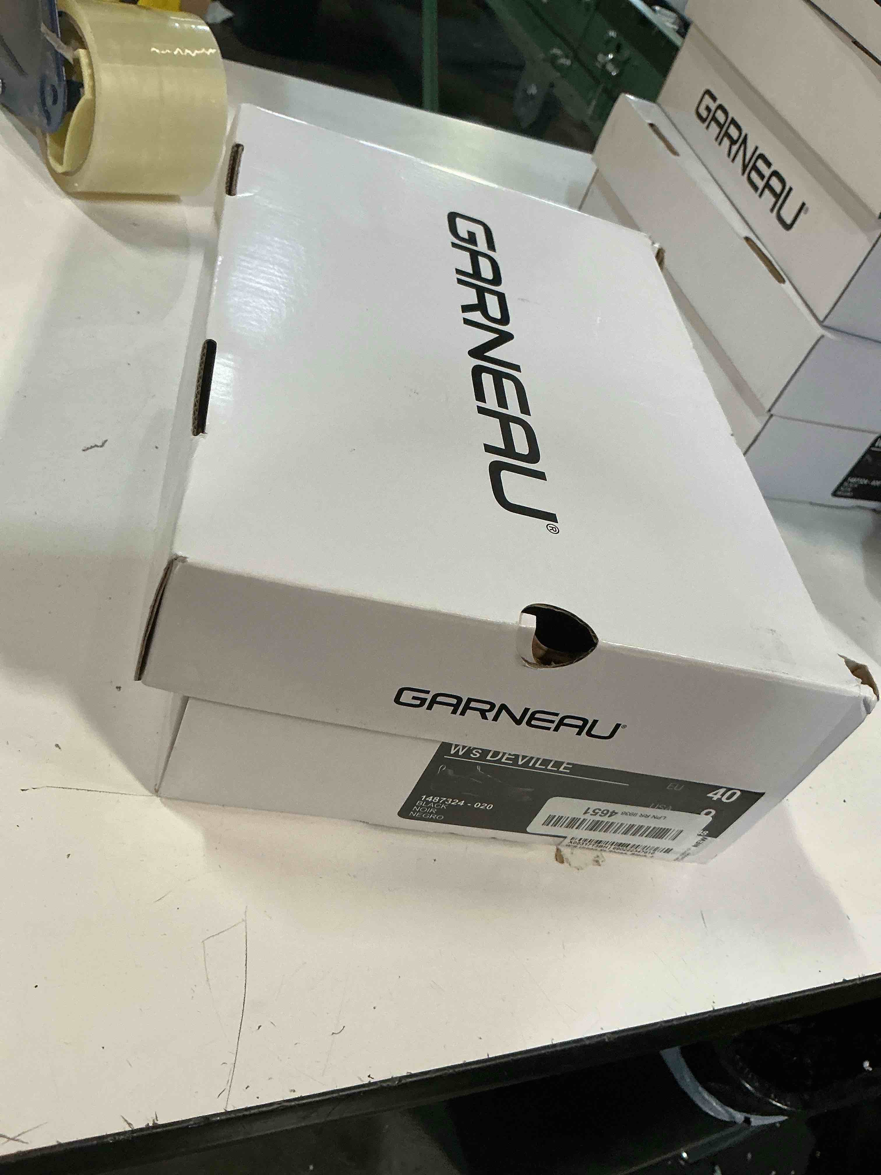 https://s3.amazonaws.com/lotting-images-prod/bidfta/BRN5025346_1777552125658.jpeg