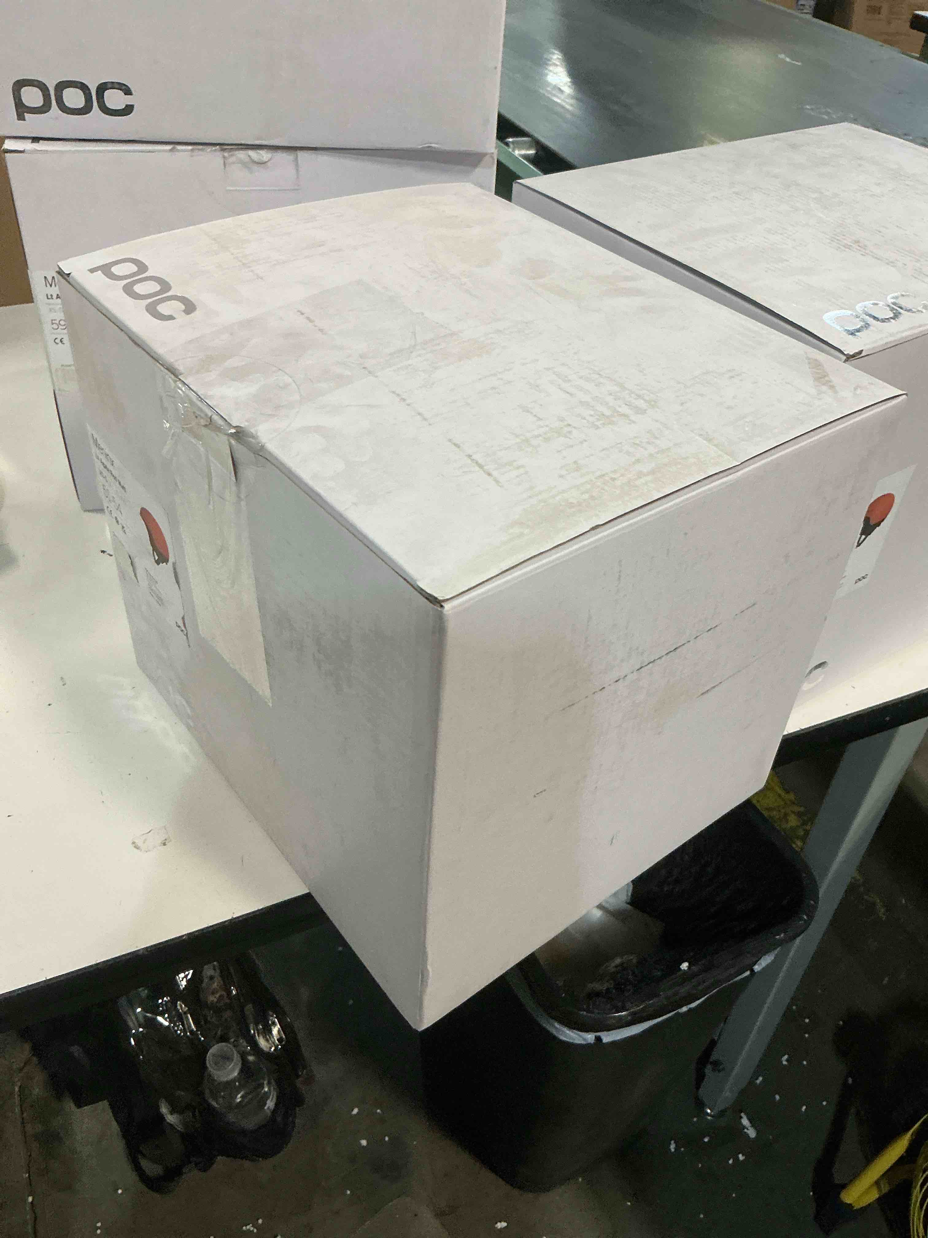 https://s3.amazonaws.com/lotting-images-prod/bidfta/BRN5025360_1777553802334.jpeg