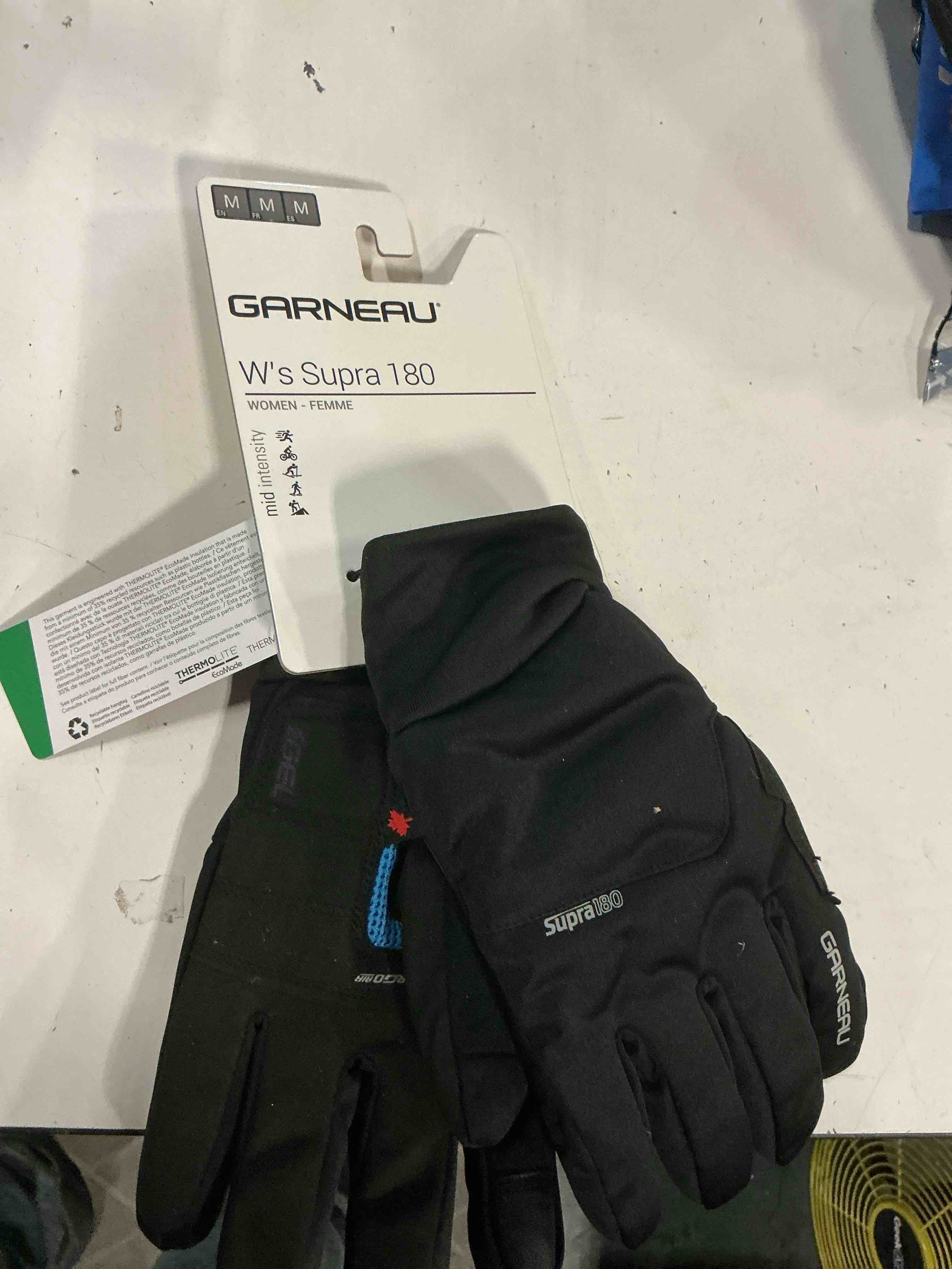 Condition photo showing New/Like New for women's supra-180 gloves size m