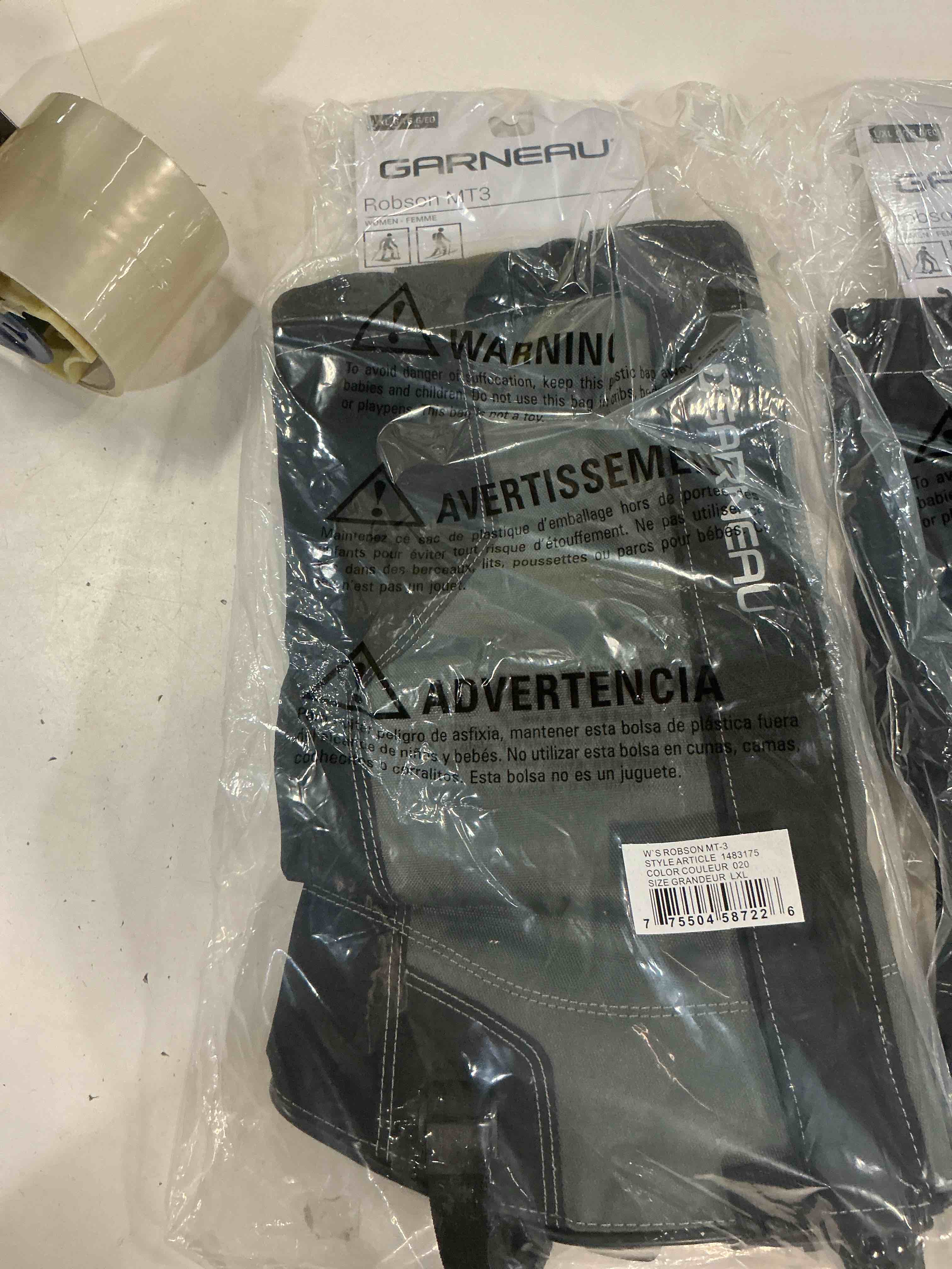 Condition photo showing New/Like New for robson mt3 gaiters
