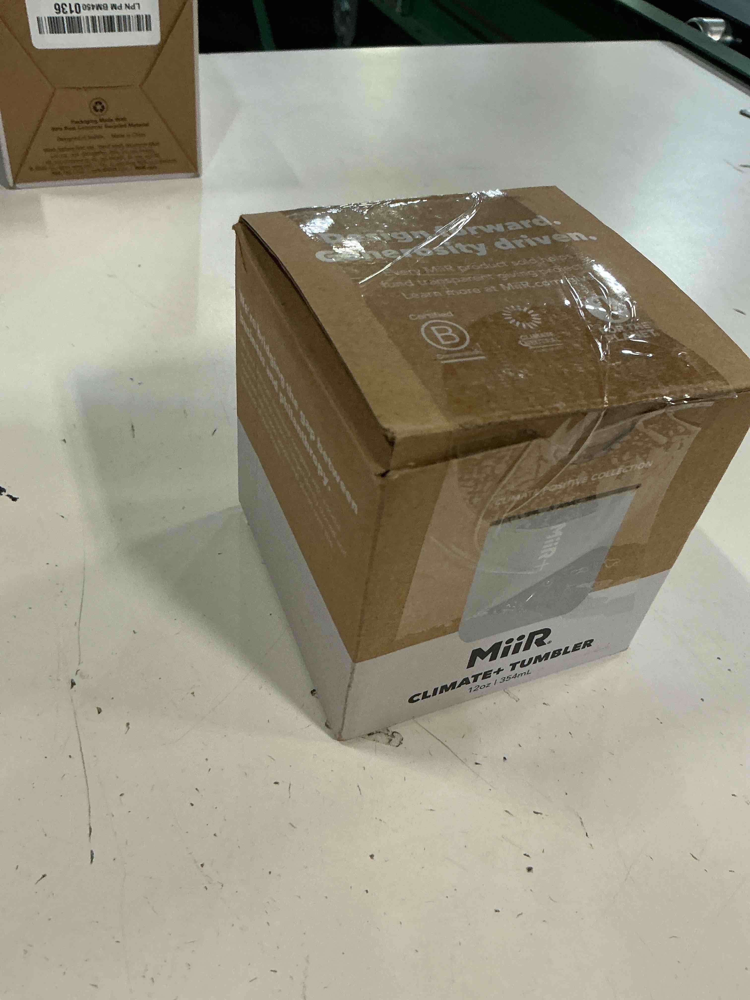 https://s3.amazonaws.com/lotting-images-prod/bidfta/BRN5025605_1777643709669.jpeg