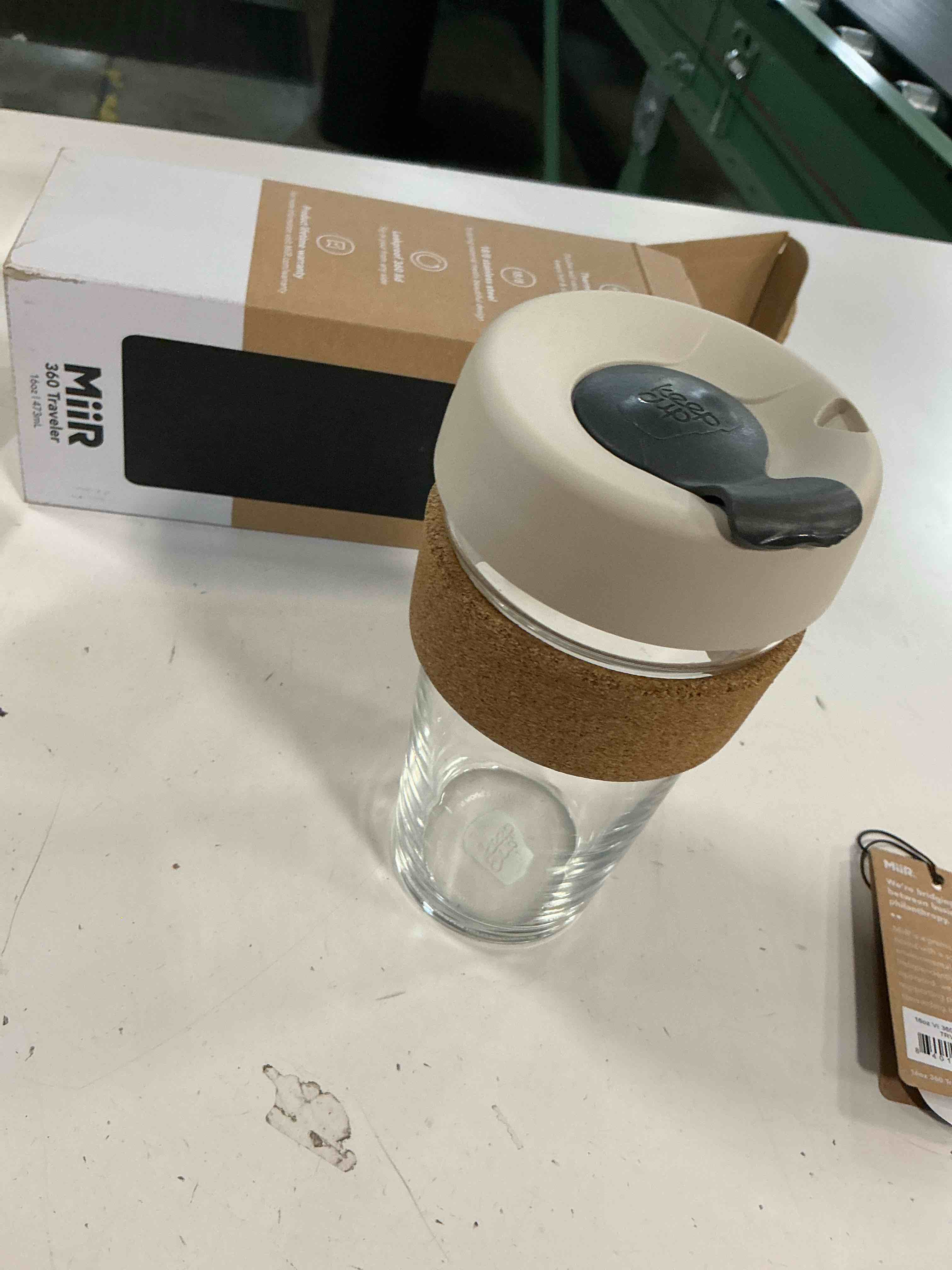 https://s3.amazonaws.com/lotting-images-prod/bidfta/BRN5025668_1777648466536.jpeg