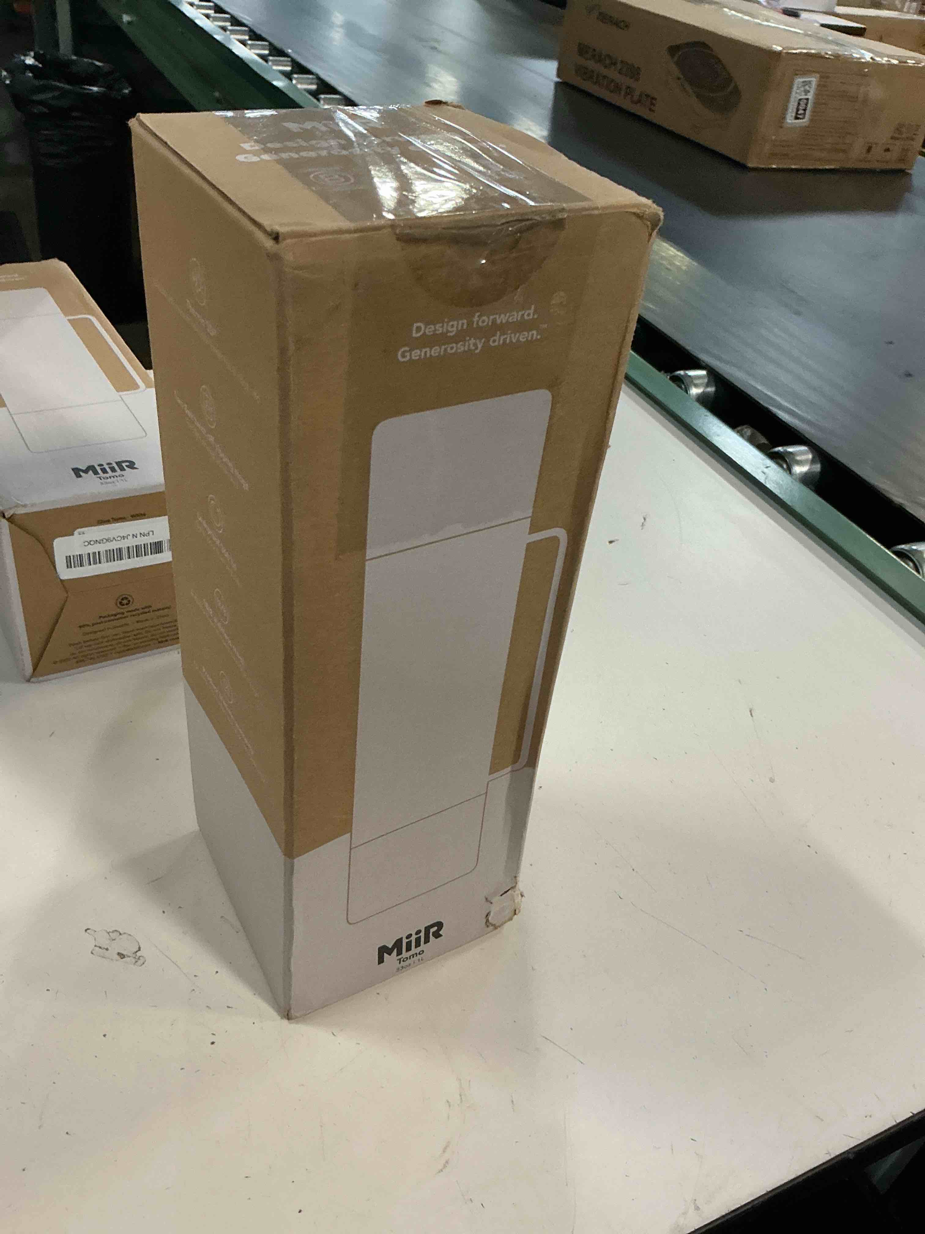 https://s3.amazonaws.com/lotting-images-prod/bidfta/BRN5025686_1777650443838.jpeg